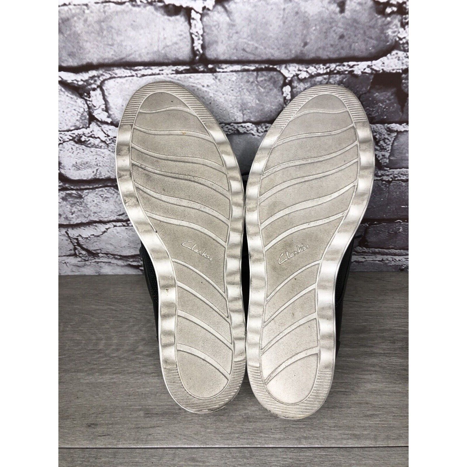 Clarks Clarks Collection Metallic Gunmetal Pewter Oxfords Shoes Wom Size US 8.5 / IT 38.5 - 6 Thumbnail