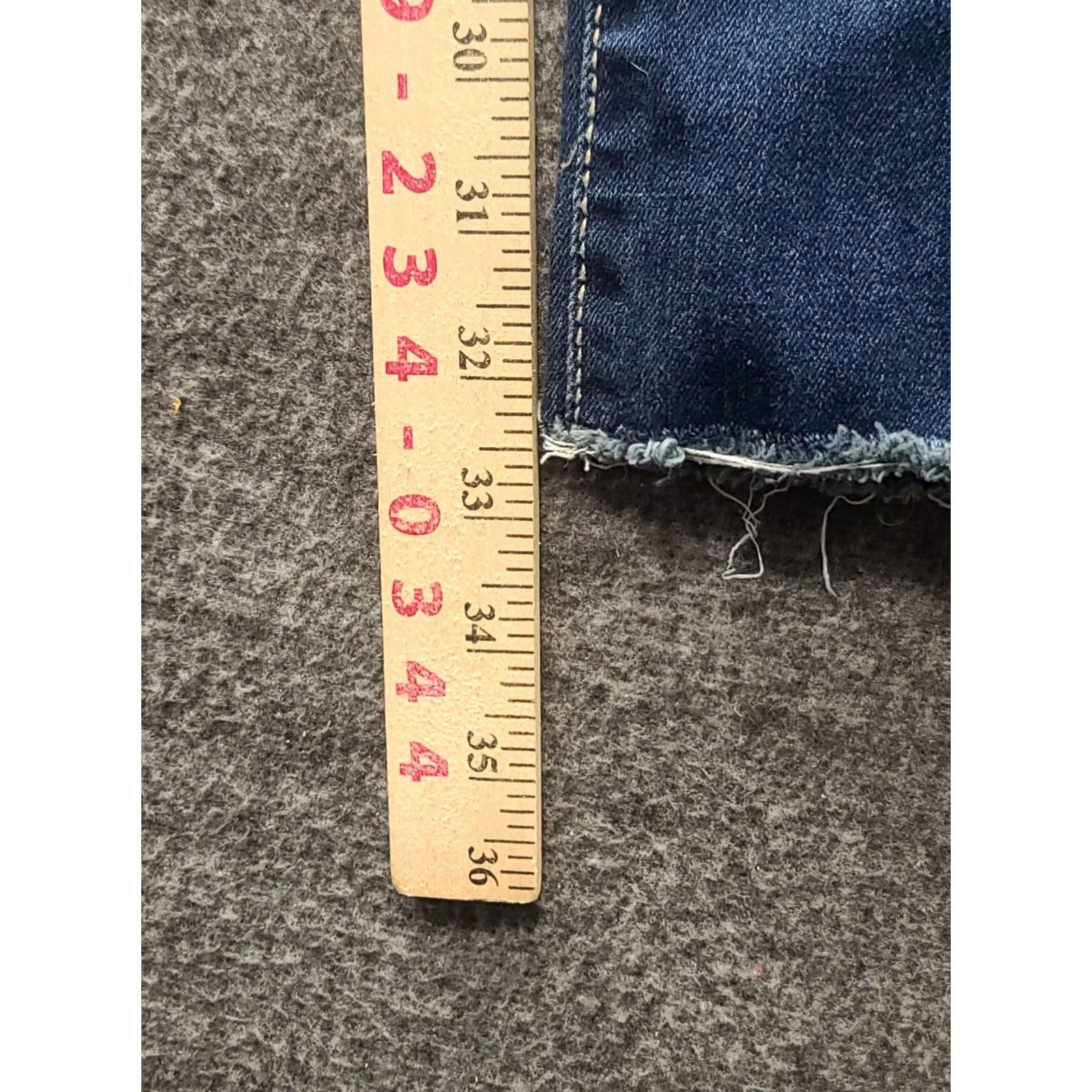Vintage Judy Blue Jeans Womens 29x33 Straight Fit Ankle Mid Rise Distressed Raw Hem Denim Blue Jeans Size 29" - 6 Thumbnail