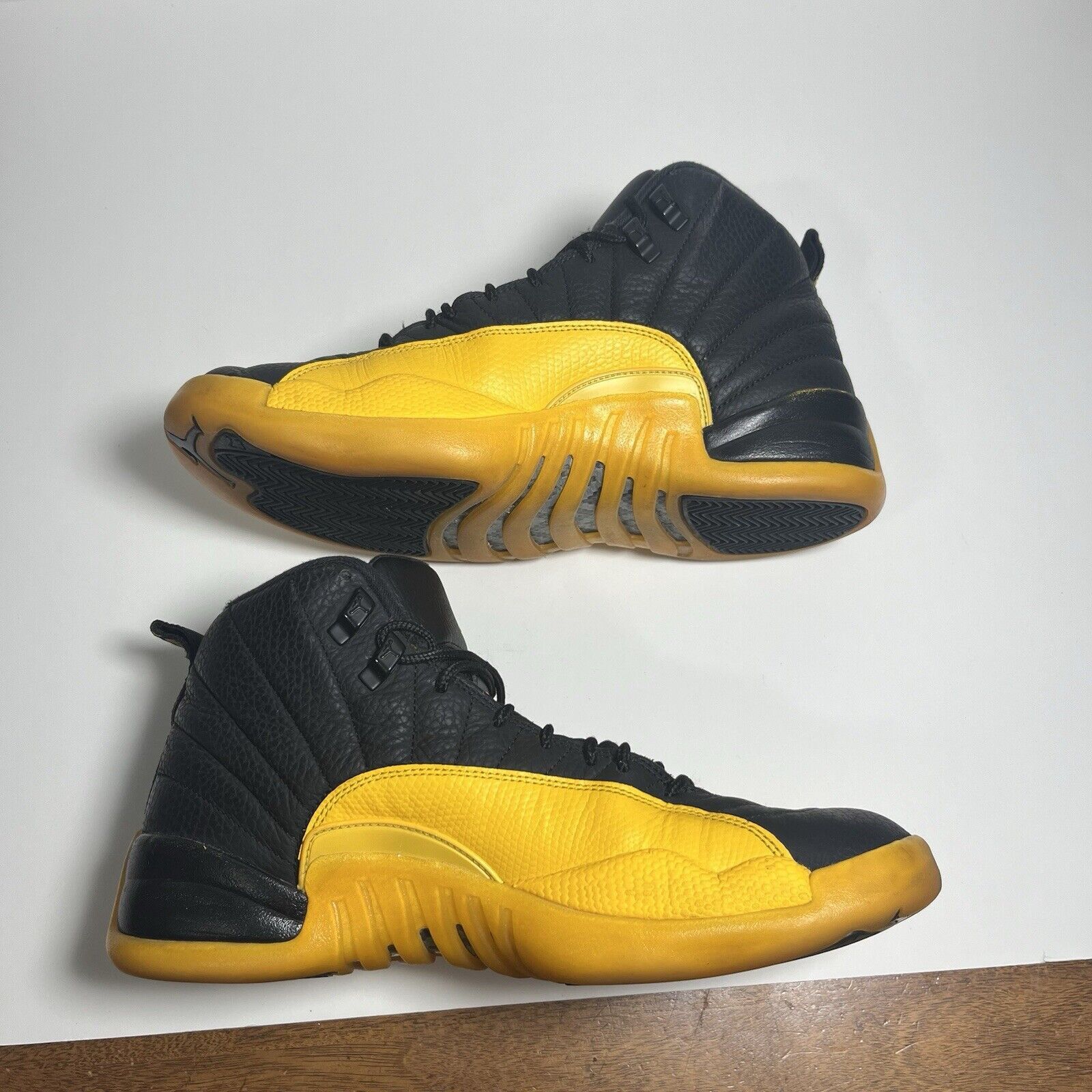 Jordan Brand Size 10.5 - Jordan 12 Retro University Gold 2020 Size US 10.5 / EU 43-44 - 3 Thumbnail