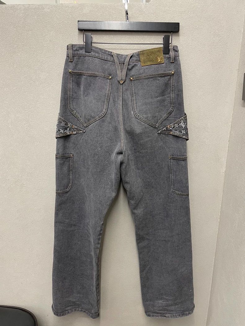 Louis Vuitton Louis Vuitton FW23 Logo monogrammed irregularly cut casual Size US 30 / EU 46 - 2 Thumbnail