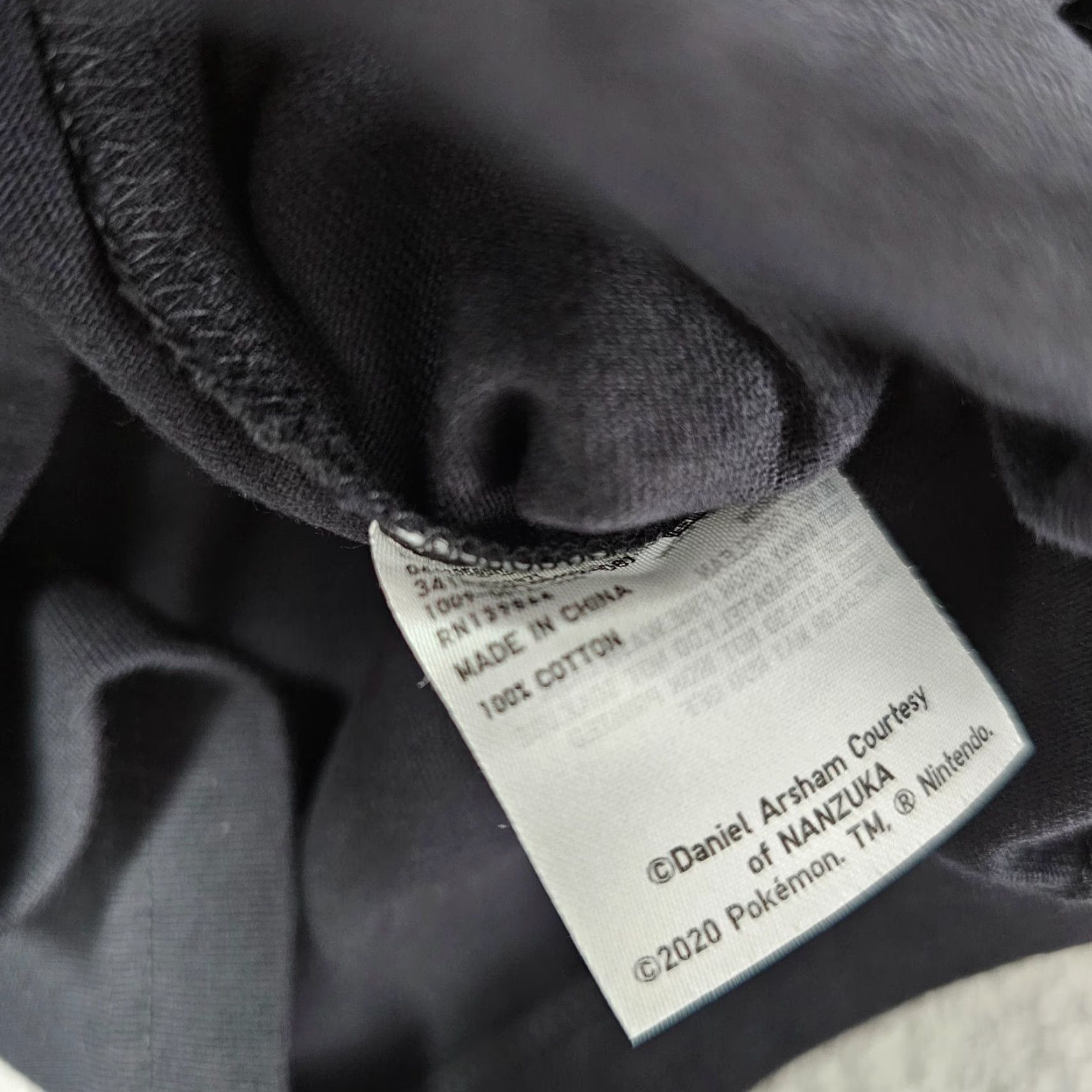 Uniqlo Uniqlo Daniel Arsham Crystal Mewtwo 3020 Pokemon Graphic UT Shirt Adult XXS Black Cotton Logo Short Sleeve Crew Neck Men T-Shirt Anime 90s? Size US XXS / EU 40 - 4 Thumbnail