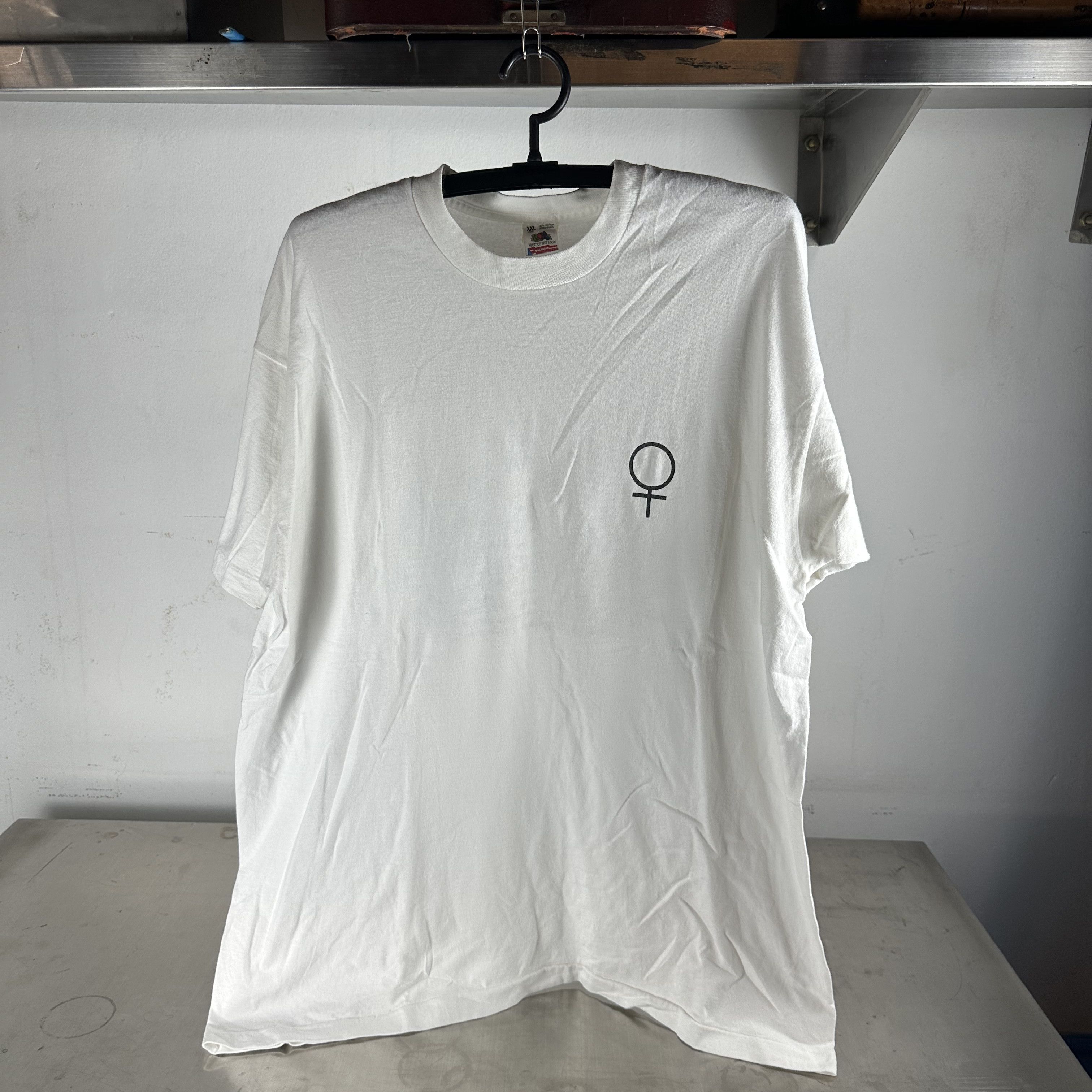 Vintage ​90s Women's Liberation Movement Typography XL T-shirt Size US XL / EU 56 / 4 - 2 Thumbnail