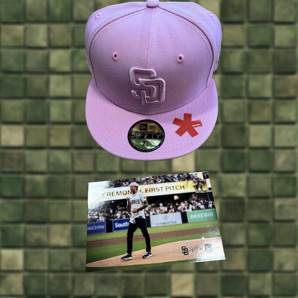 New Era VINTAGE San Diego Padres To The Stars Hat Tom Delonge MLB Flat Brim Sz 7 1/8 SOLD OUT Size ONE SIZE - 1 Thumbnail
