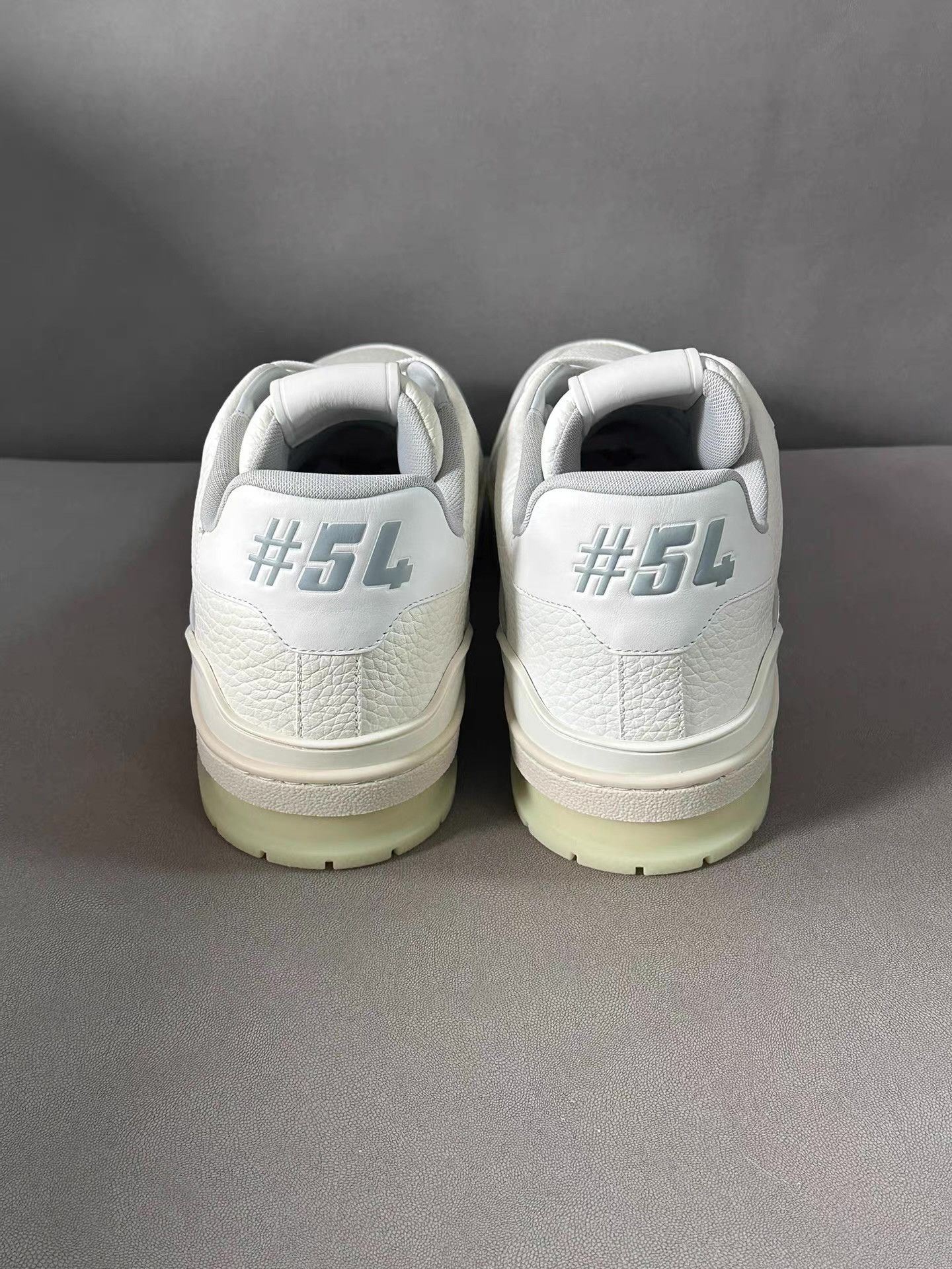 Louis Vuitton Louis Vuitton Trainer White Cement Ｑ20 Size US 9 / EU 42 - 3 Thumbnail