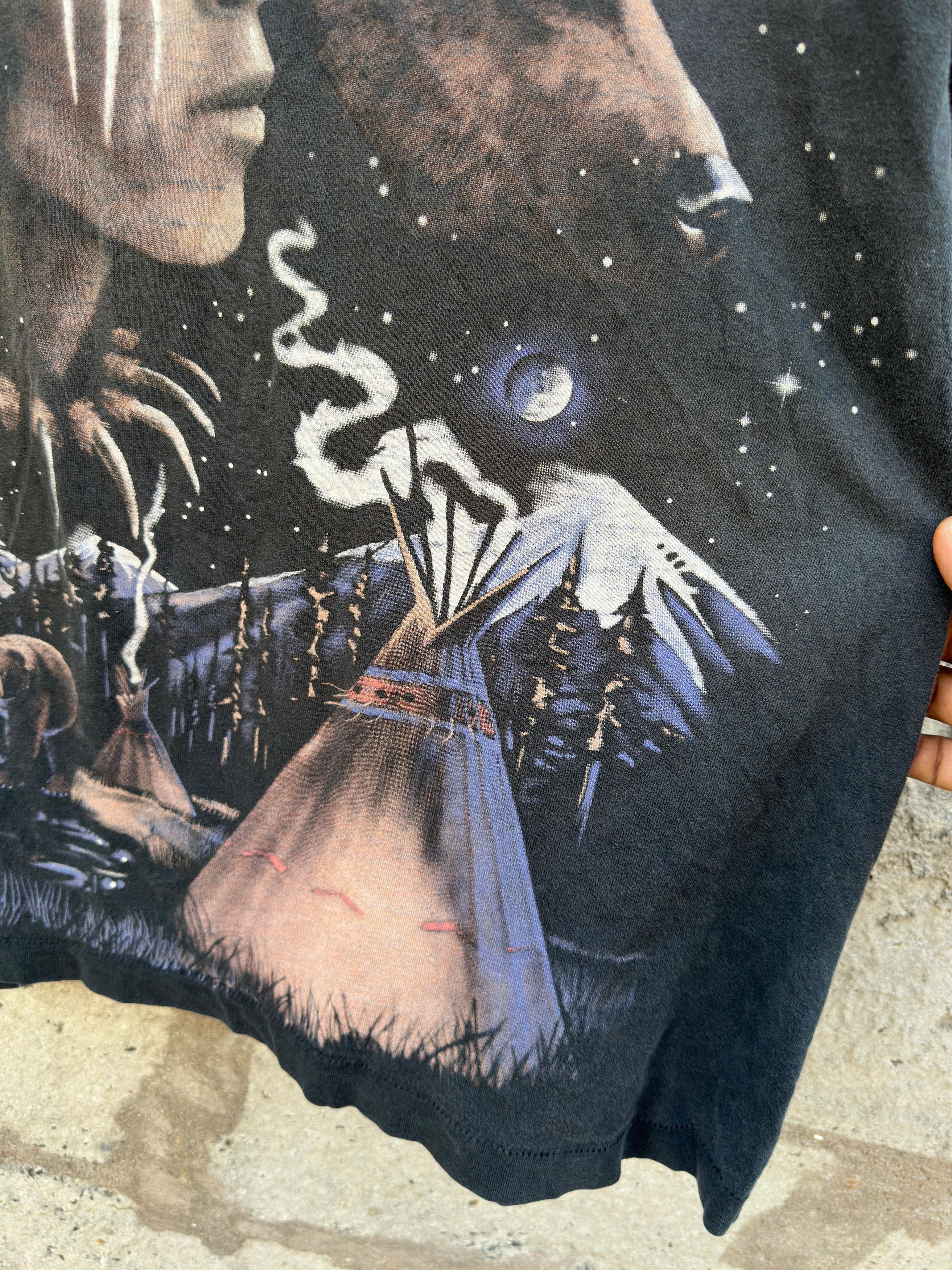 Liquid Blue vintage 1998 Liquid Blue Brian Fox "Indian Bear" AOP T-shirt Size US XL / EU 56 / 4 - 8 Thumbnail