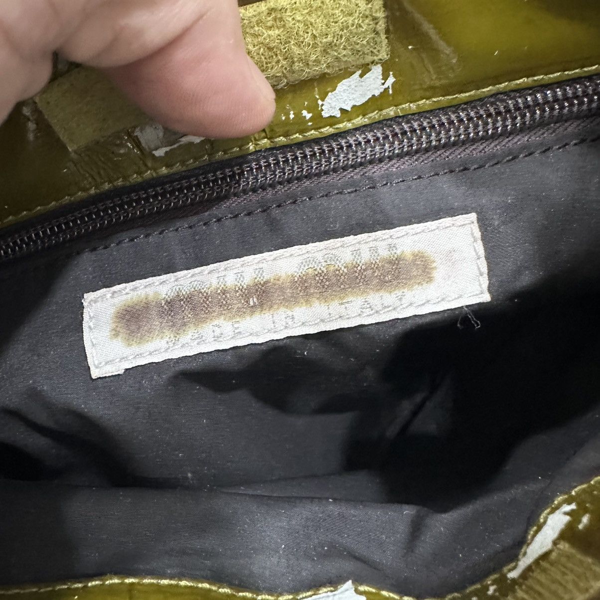 Miu Miu ‼️LASTDROP‼️ MIU MIU AW 1999 SHEARLING VERNIS SHOULDER BAG Size ONE SIZE - 14 Thumbnail