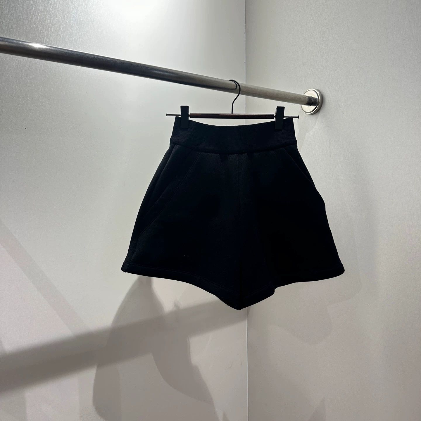 Prada Prada may299 Triangle Logo Space Cotton Shorts Size 25" / US 0 / IT 36 - 2 Thumbnail