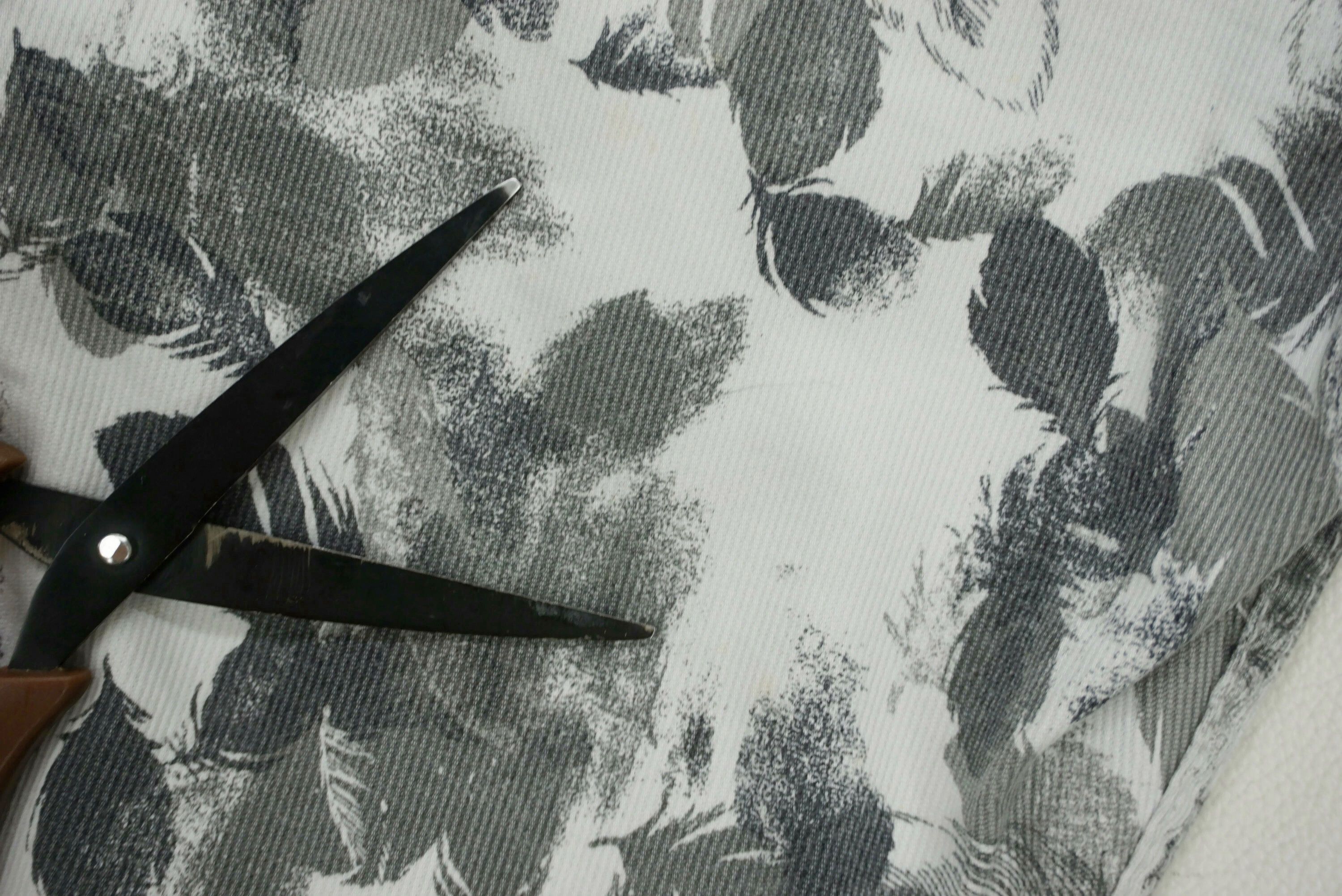 Japanese Brand Antgauge Japan Pants Size 29x30.5 Slim Skinny Feathers Print Size US 29 - 12 Thumbnail