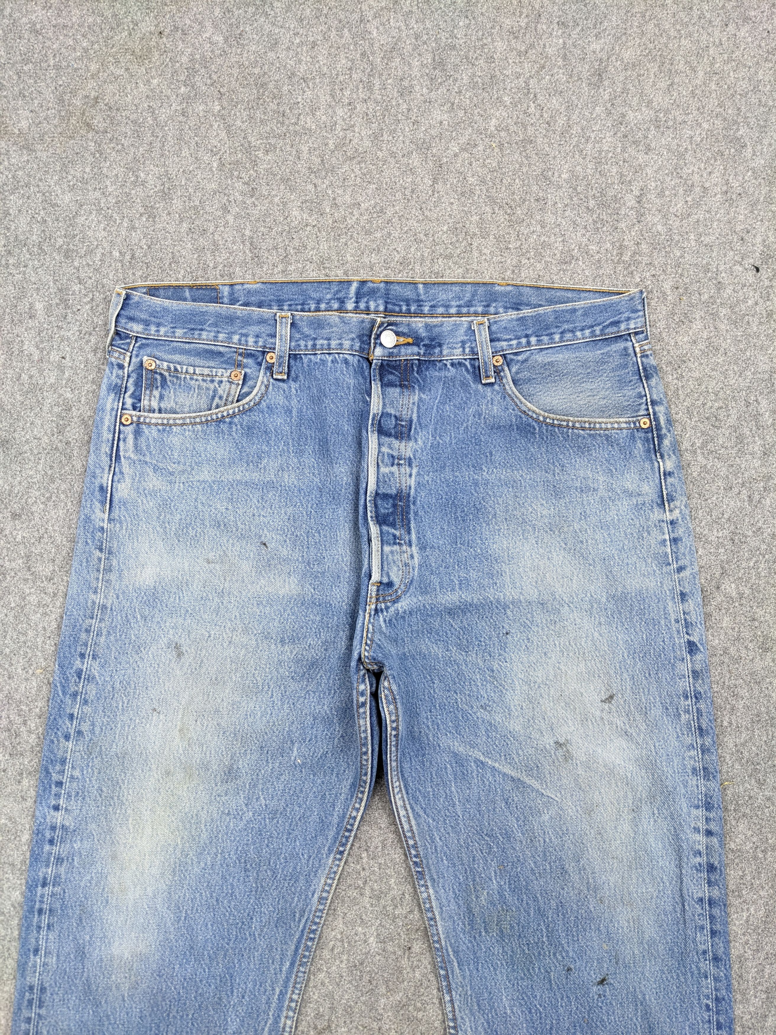 Levi's × Vintage Vintage Levi's 501 Faded Blue Denim DJ0018Z Size US 39 - 2 Thumbnail