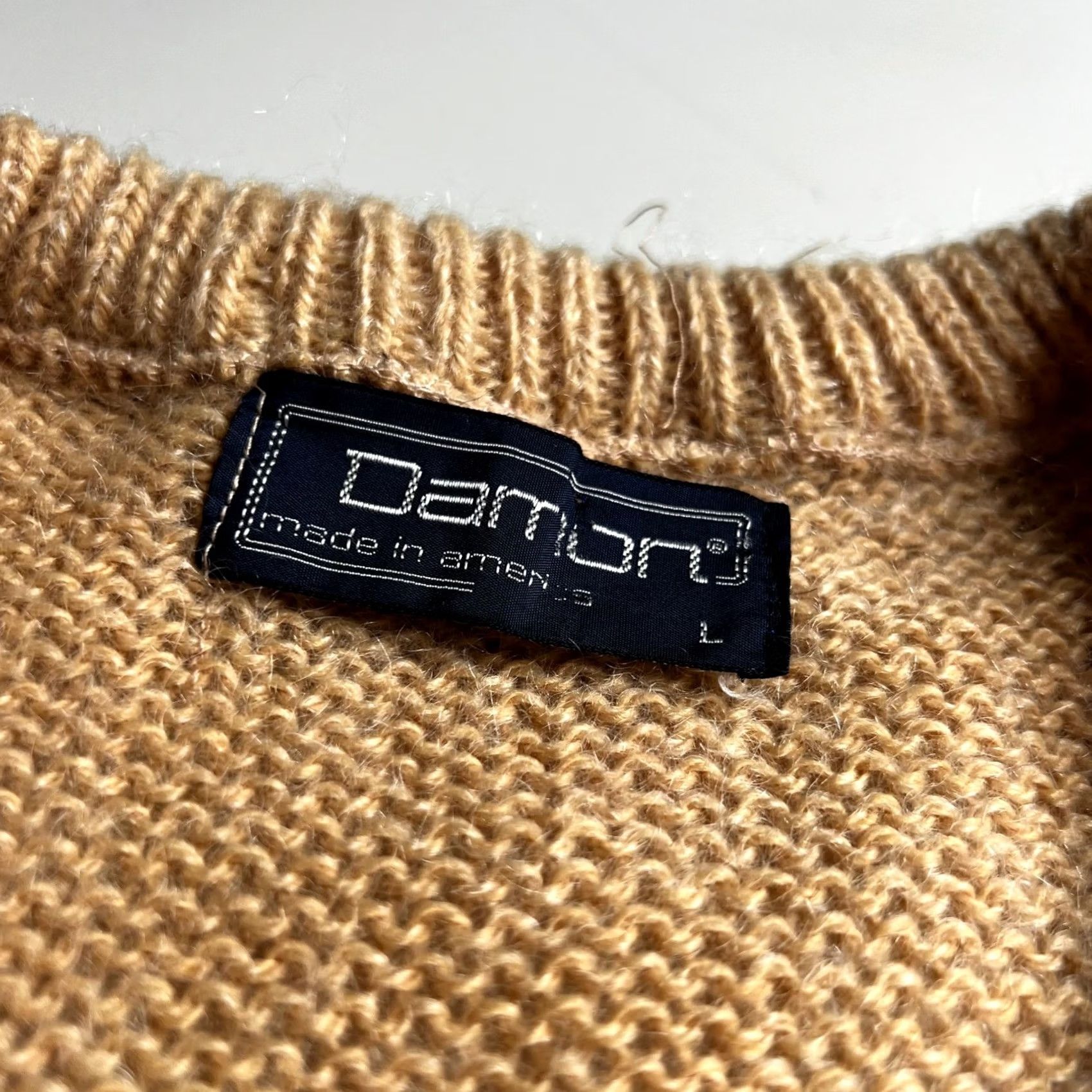 Vintage VINTAGE Damon Mohair Blend V-Neck Sweater Mens Large Camel Tan Beige 1970s Made in USA Size US L / EU 52-54 / 3 - 5 Thumbnail