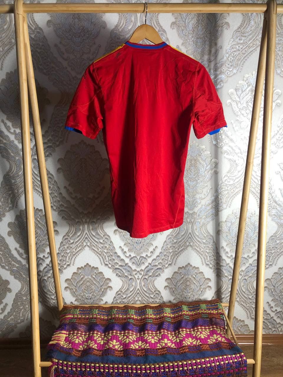 Adidas VINTAGE ADIDAS SPAIN RETRO SOCCER JERSEY MADRID BLOKE Y2K Size US S / EU 44-46 / 1 - 9 Thumbnail