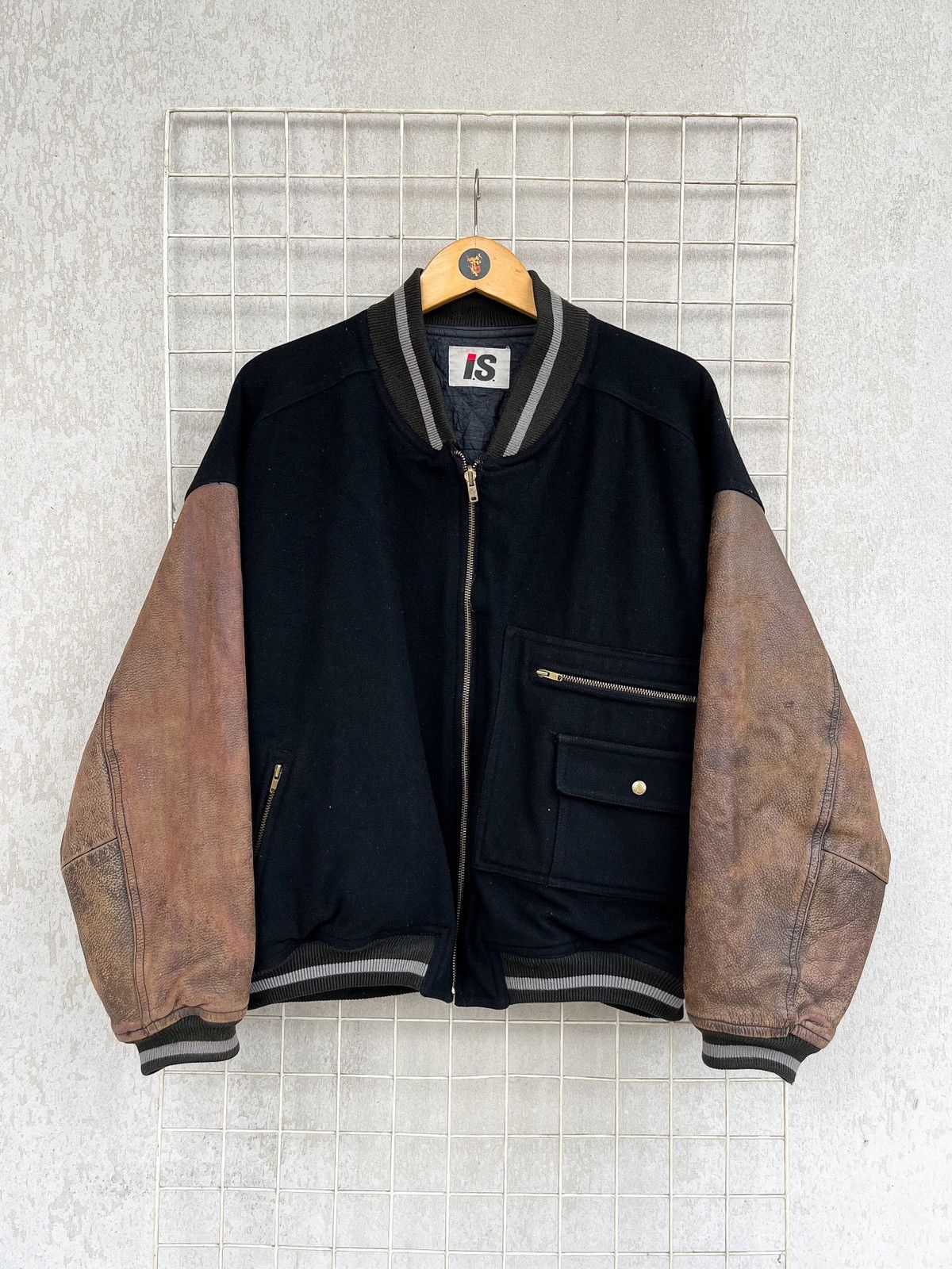 Issey Miyake 1980’s ISSEY MIYAKE Care label Wool/Leather Varsity Bomber Size US XL / EU 56 / 4 - 6 Thumbnail
