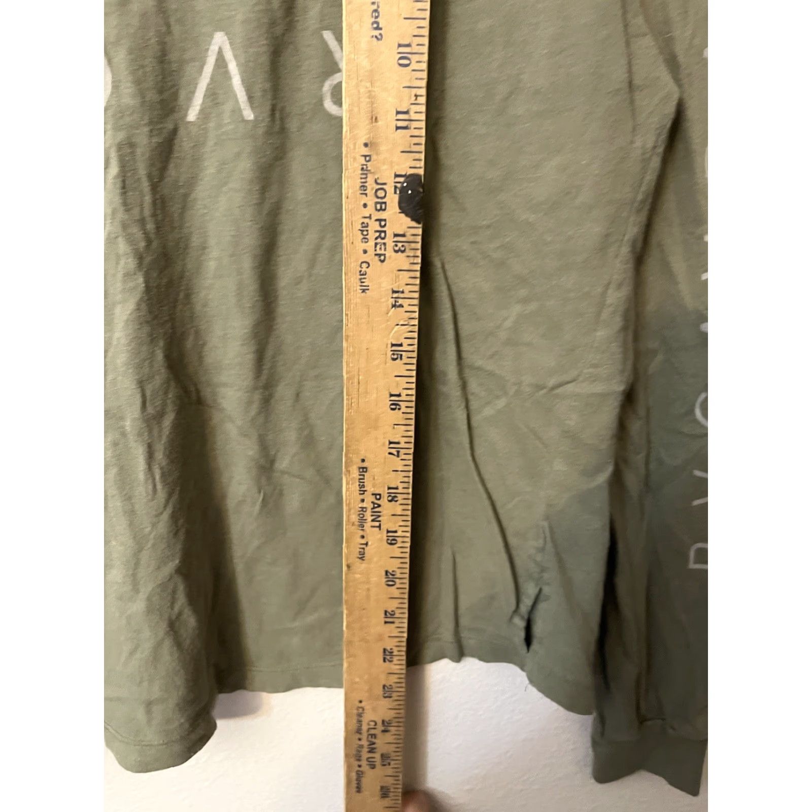 RVCA RVCA Shirt Men L Green Long Sleeve Crew Neck Casual Surf Beach T-Shirt Vintage No (if no) - 90s/Outdoor/Beach Theme - Mens Size US L / EU 52-54 / 3 - 4 Thumbnail