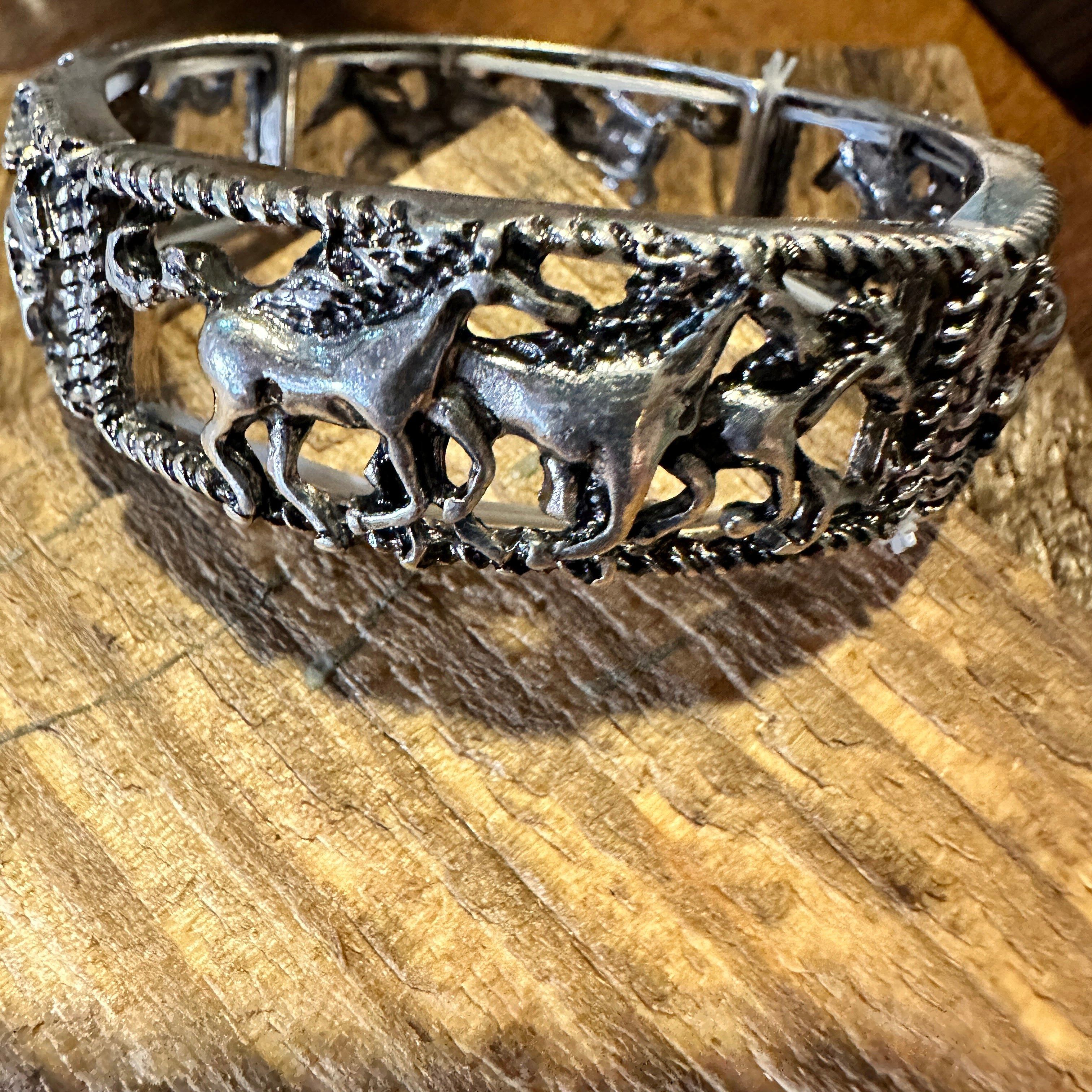 Other Boho Vintage Chic Southwestern Equestrian Horse Elastic Cuff Size ONE SIZE - 7 Thumbnail