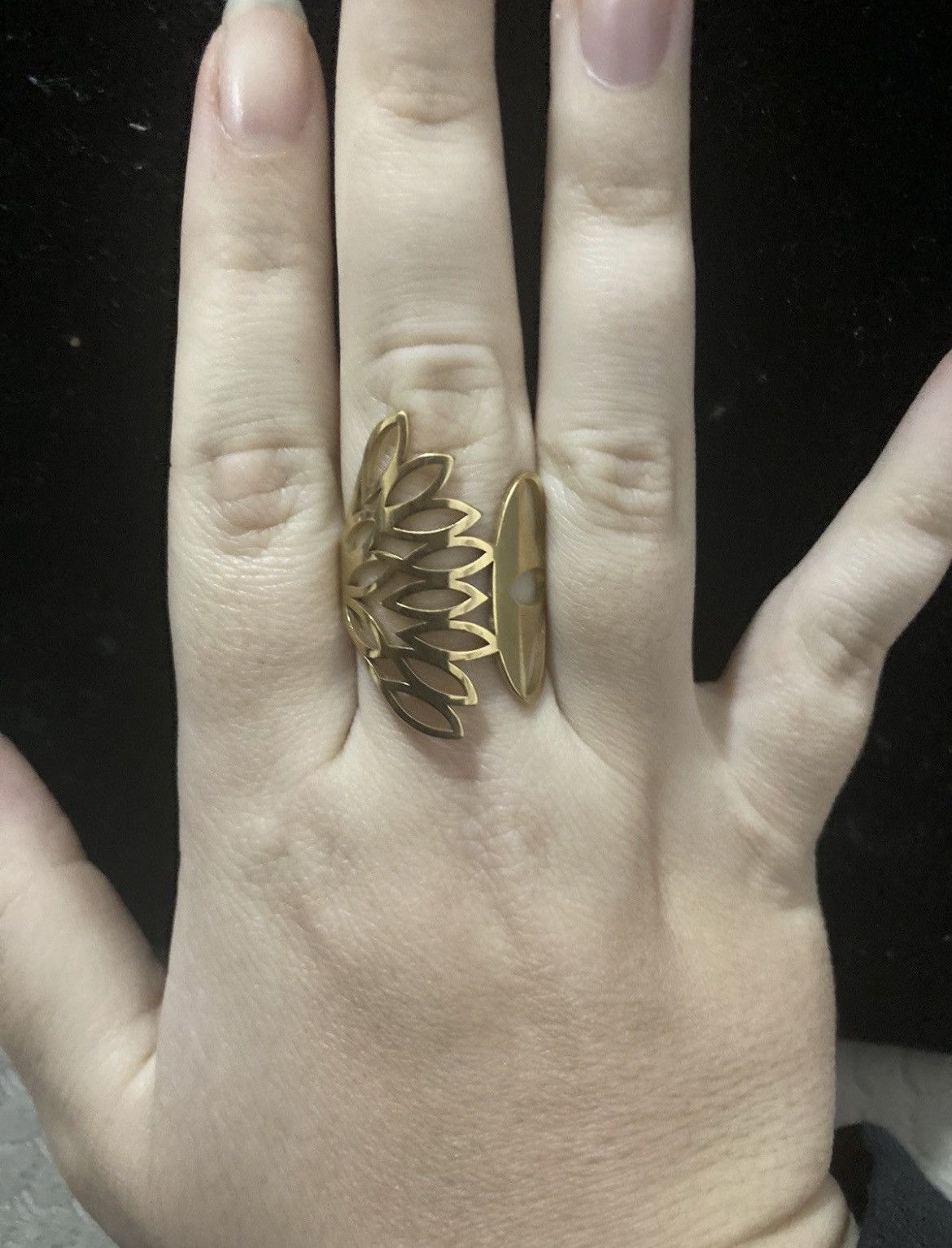 Other Gold plated abstract leaf stainless steel ring Size ONE SIZE - 1 Thumbnail