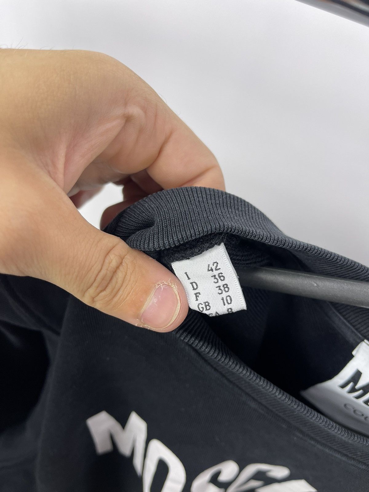 Moschino Moschino Milano Sweatshirt Size 8 (USA) Black Big Logo Size M / US 6-8 / IT 42-44 - 5 Thumbnail