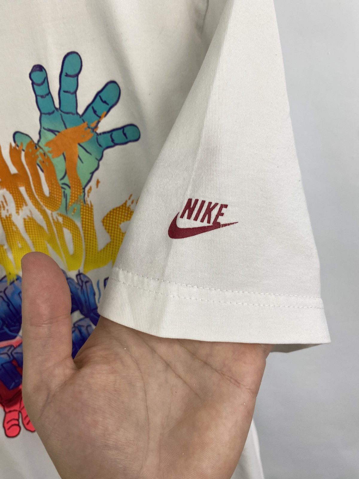 Nike 🔥❄️Vintage Y2K Nike To Hot To Handle Too Cold To Hold T-Shirt Size US XL / EU 56 / 4 - 5 Thumbnail