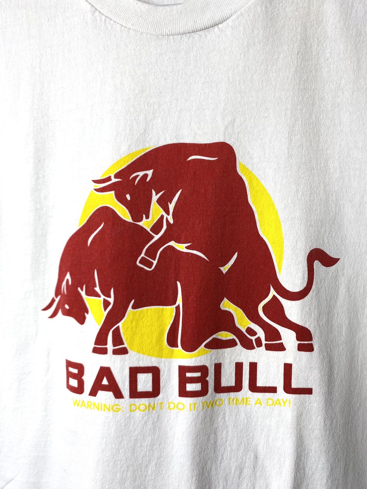 Red Bull Vintage 90s Red Bull Bad Bull Humor Funny T Shirt Size US M / EU 48-50 / 2 - 2 Thumbnail