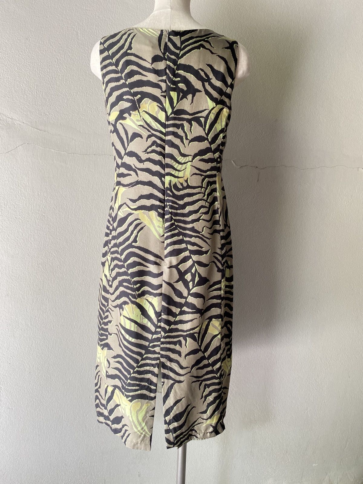 Max Mara Maxmara Green Tiger Printed dress. Size S / US 4 / IT 40 - 20 Thumbnail