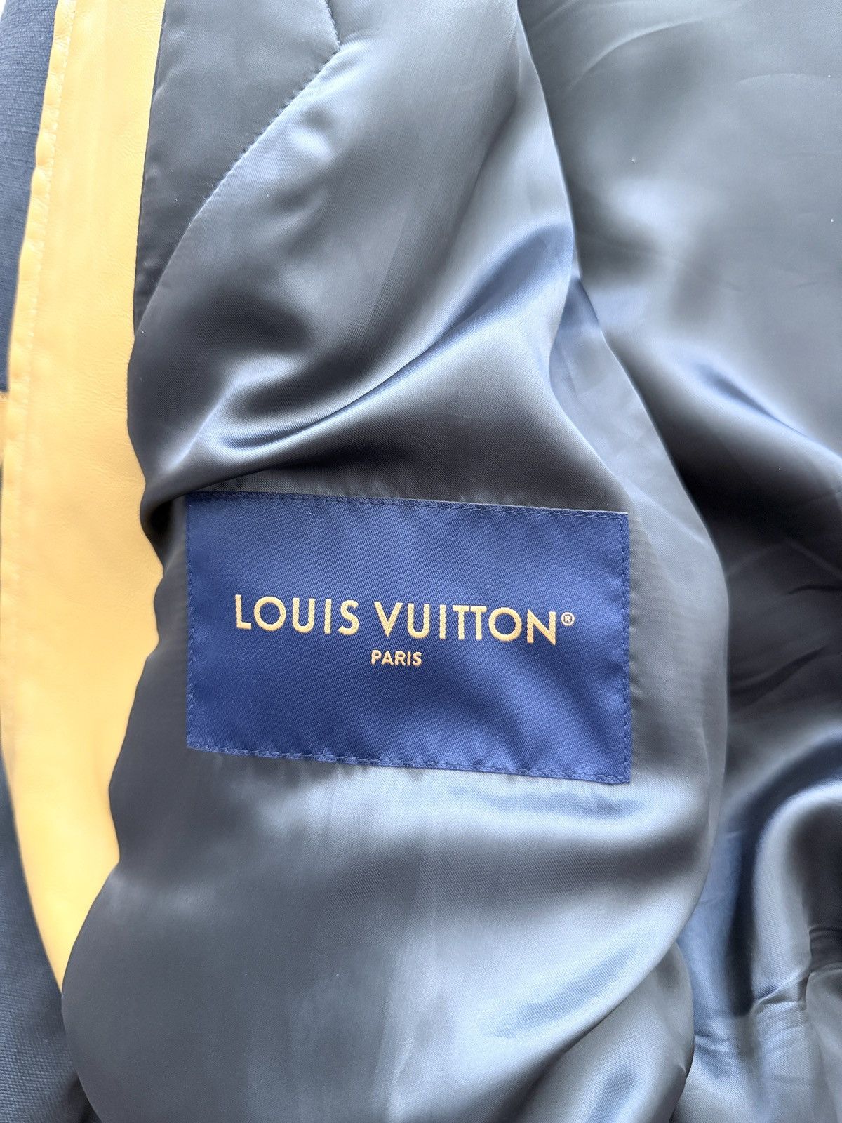 Louis Vuitton RARE! Louis Vuitton Leather & Canvas Bomber Jacket Size US L / EU 52-54 / 3 - 11 Thumbnail