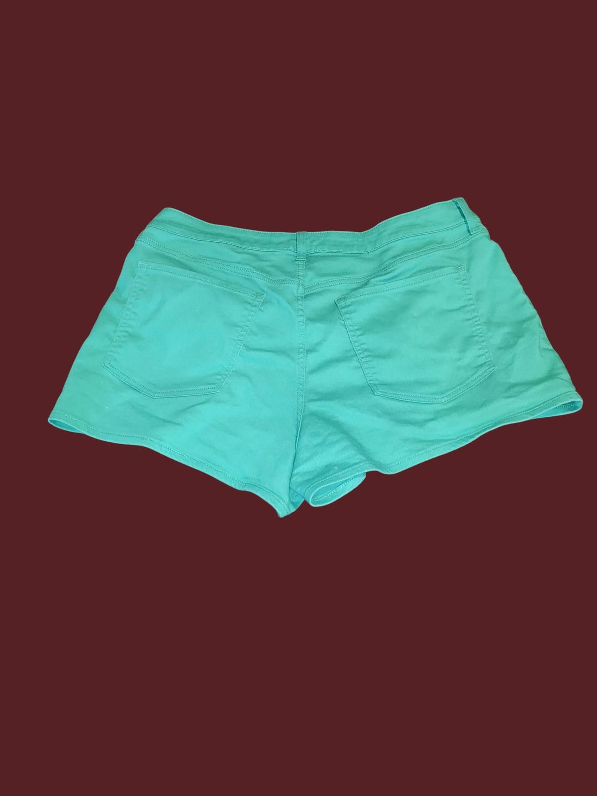 Old Navy Old Navy Women's High-Rise Casual Shorts Size 20 Size 42" / US 20 - 2 Thumbnail