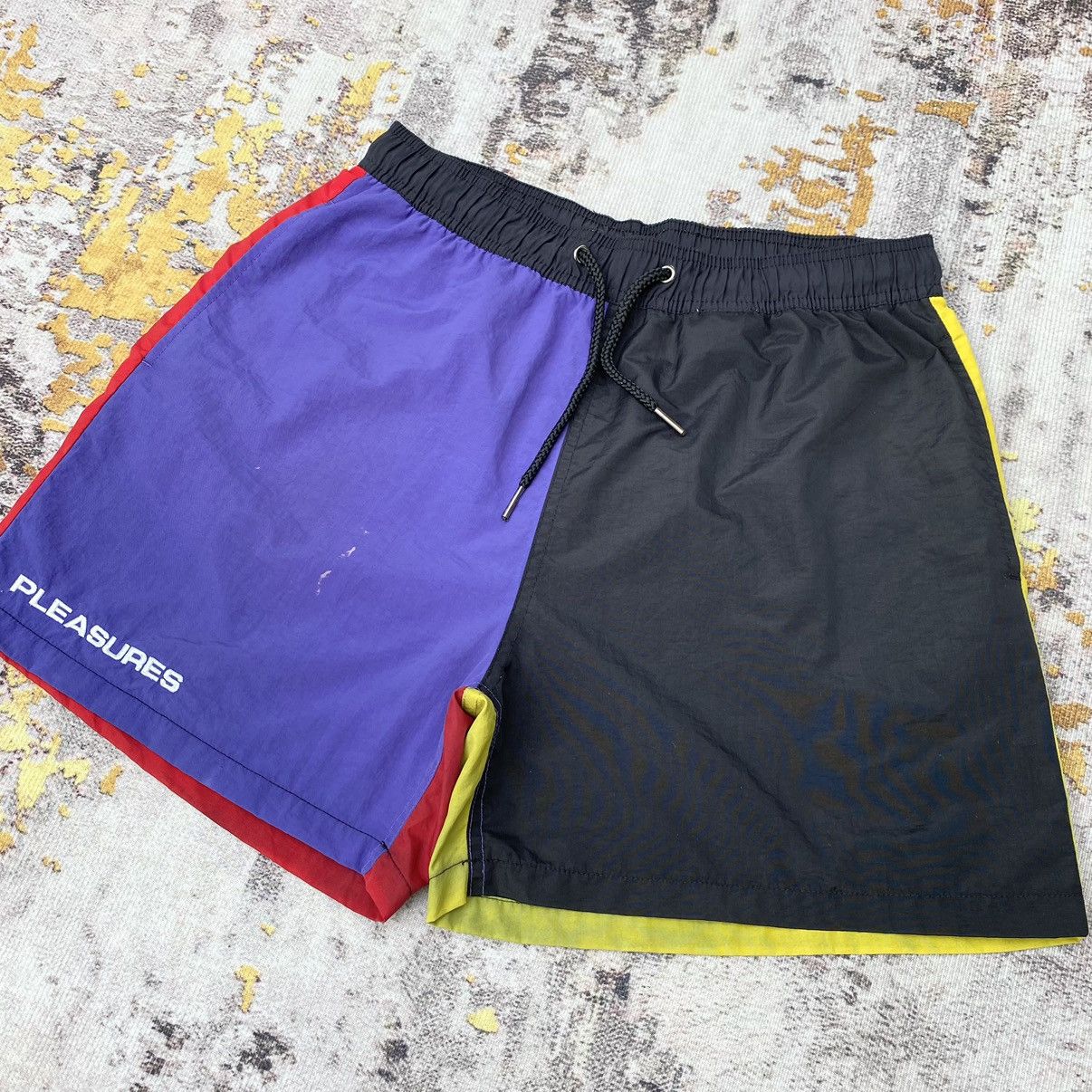Pleasures Pleasure Misfit Nylon Short Pleasure Streetwear Brand Size US 28 / EU 44 - 3 Thumbnail