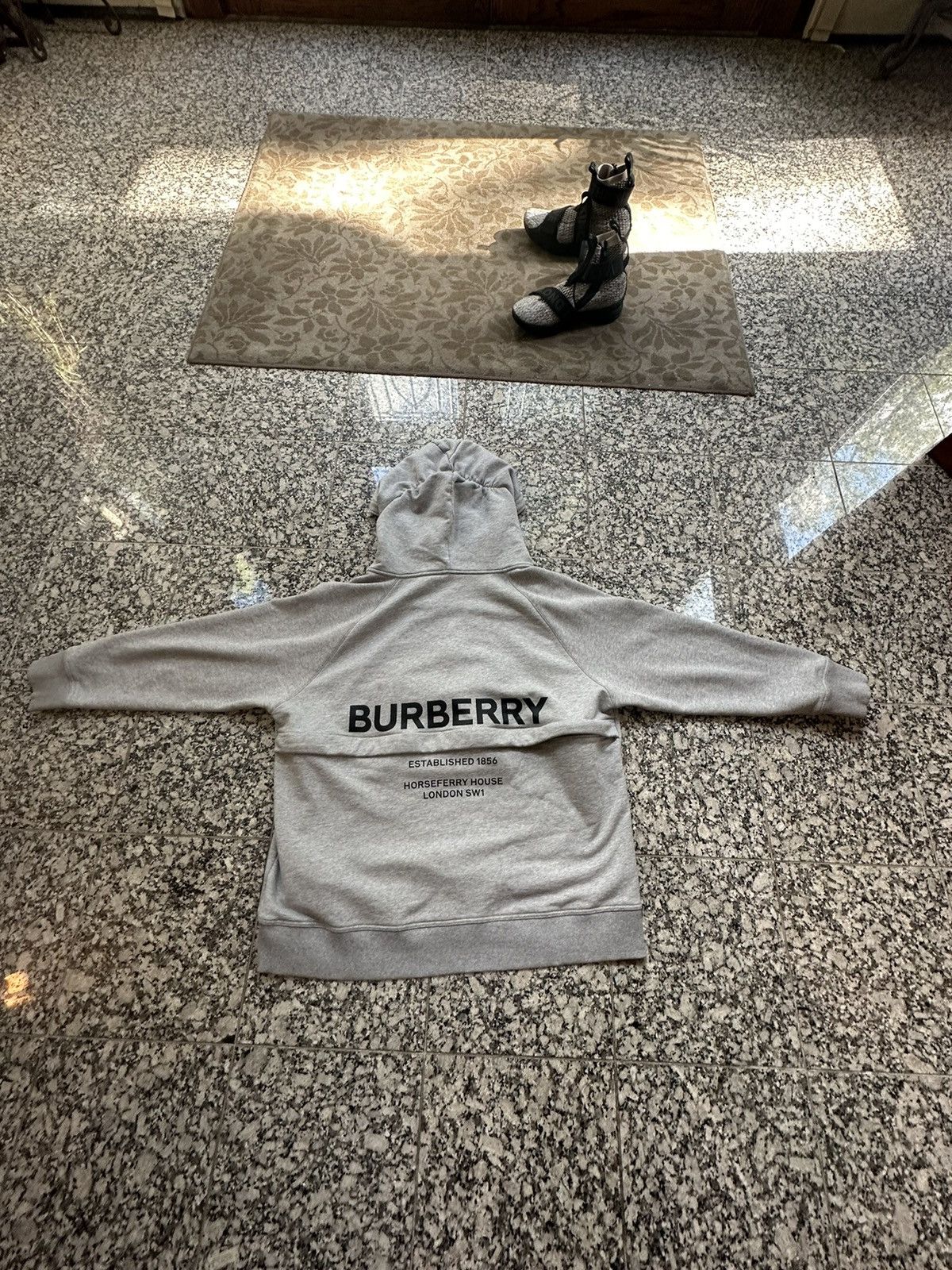 Burberry Burberry archford pale grey oversized hoodie XXXL Size US XXL / EU 58 / 5 - 1 Thumbnail