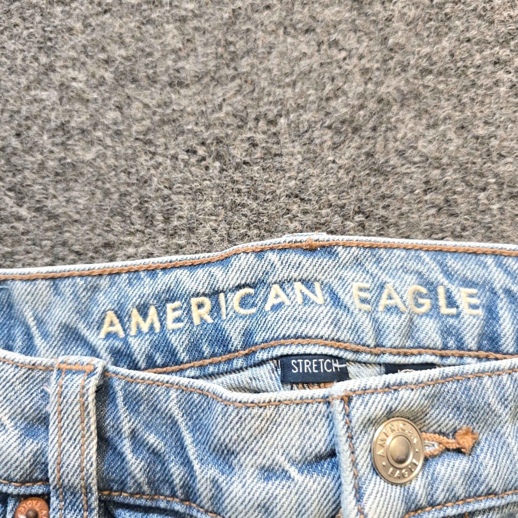 American Eagle Outfitters American Eagle Jeans Womens 00 Blue Lightwash Barrel Leg Baggy Mid Rise Casual Jeans Women 00 Blue Lightwash Barrel Leg Baggy Mid Rise Casual Size 24" / US 00 / IT 34 - 4 Thumbnail