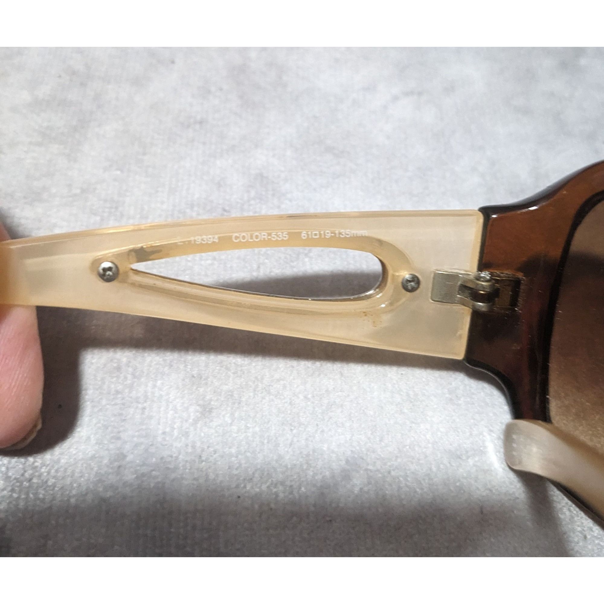 Esprit Esprit Brown And Beige Sunglasses With Teardrop Cutouts Size ONE SIZE - 7 Thumbnail