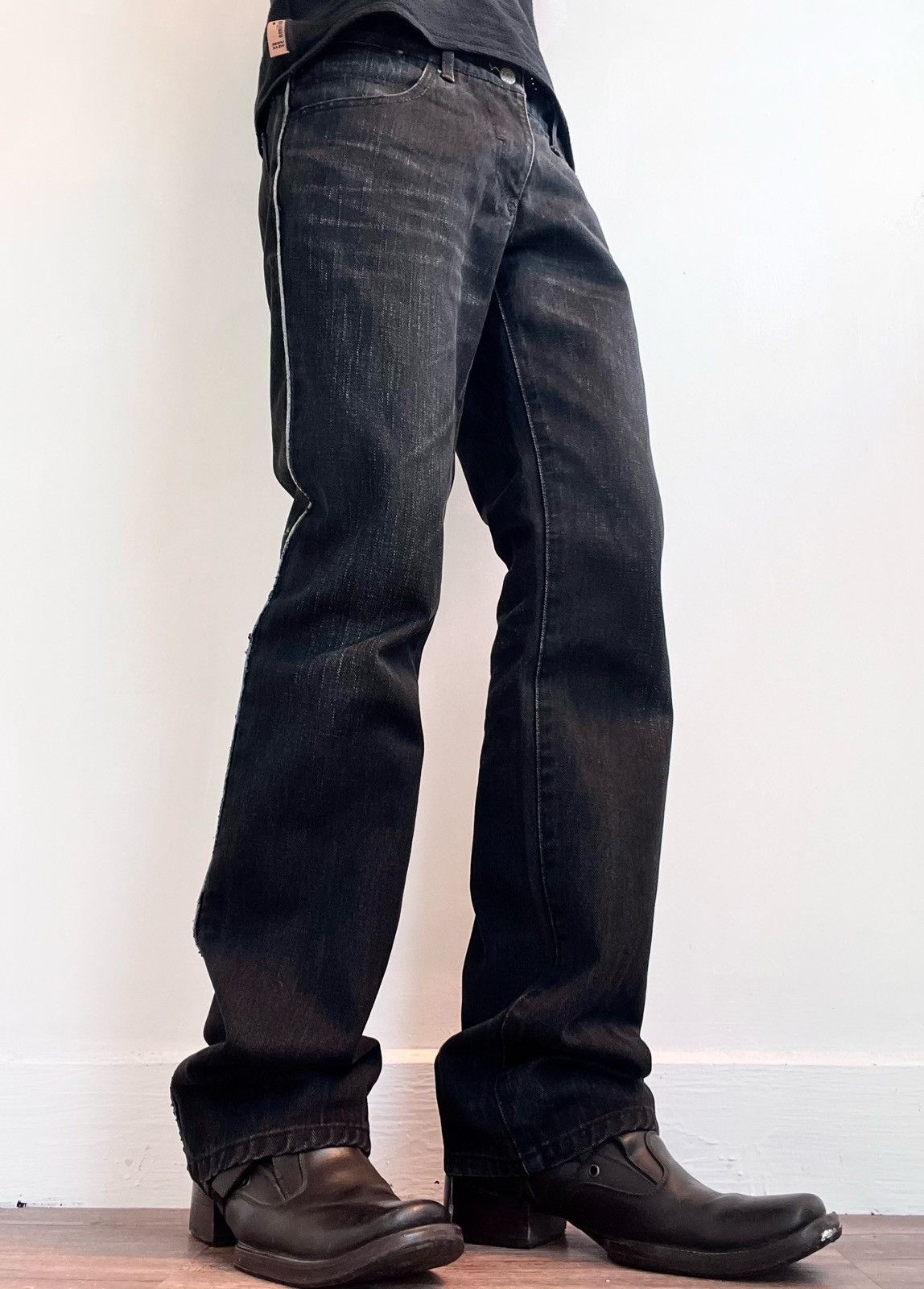 Tornado Mart 2000s Tornado Mart Avant-Garde Flared Jeans Size US 32 / EU 48 - 1 Thumbnail