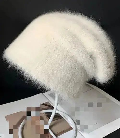 Japanese Brand Rabbit White Fur Beanie Hat Size ONE SIZE - 2 Thumbnail