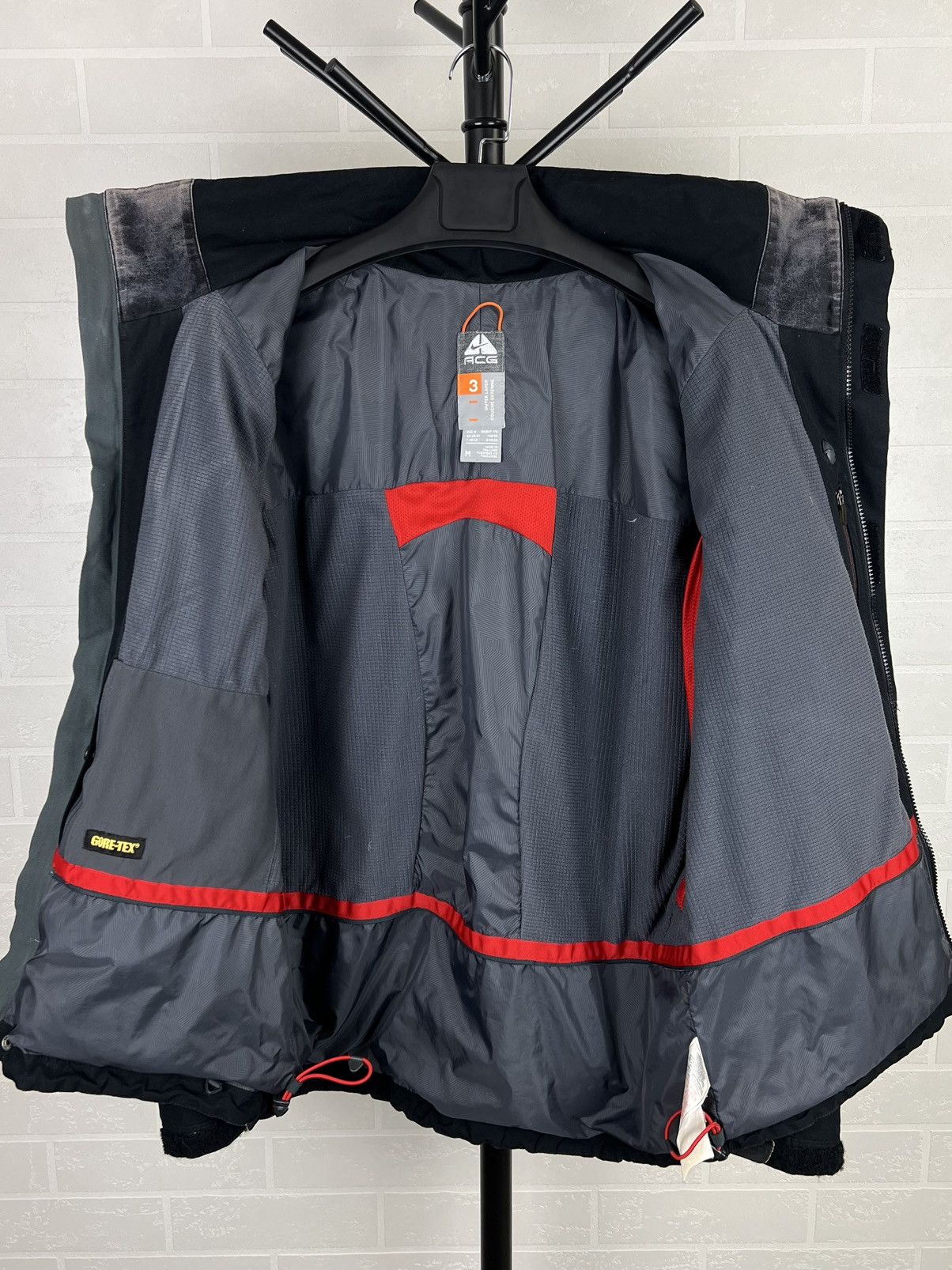 Nike ACG NIKE ACG Jacket Waterproof Gore Tex 2 Logos Vintage Black Size US M / EU 48-50 / 2 - 8 Thumbnail