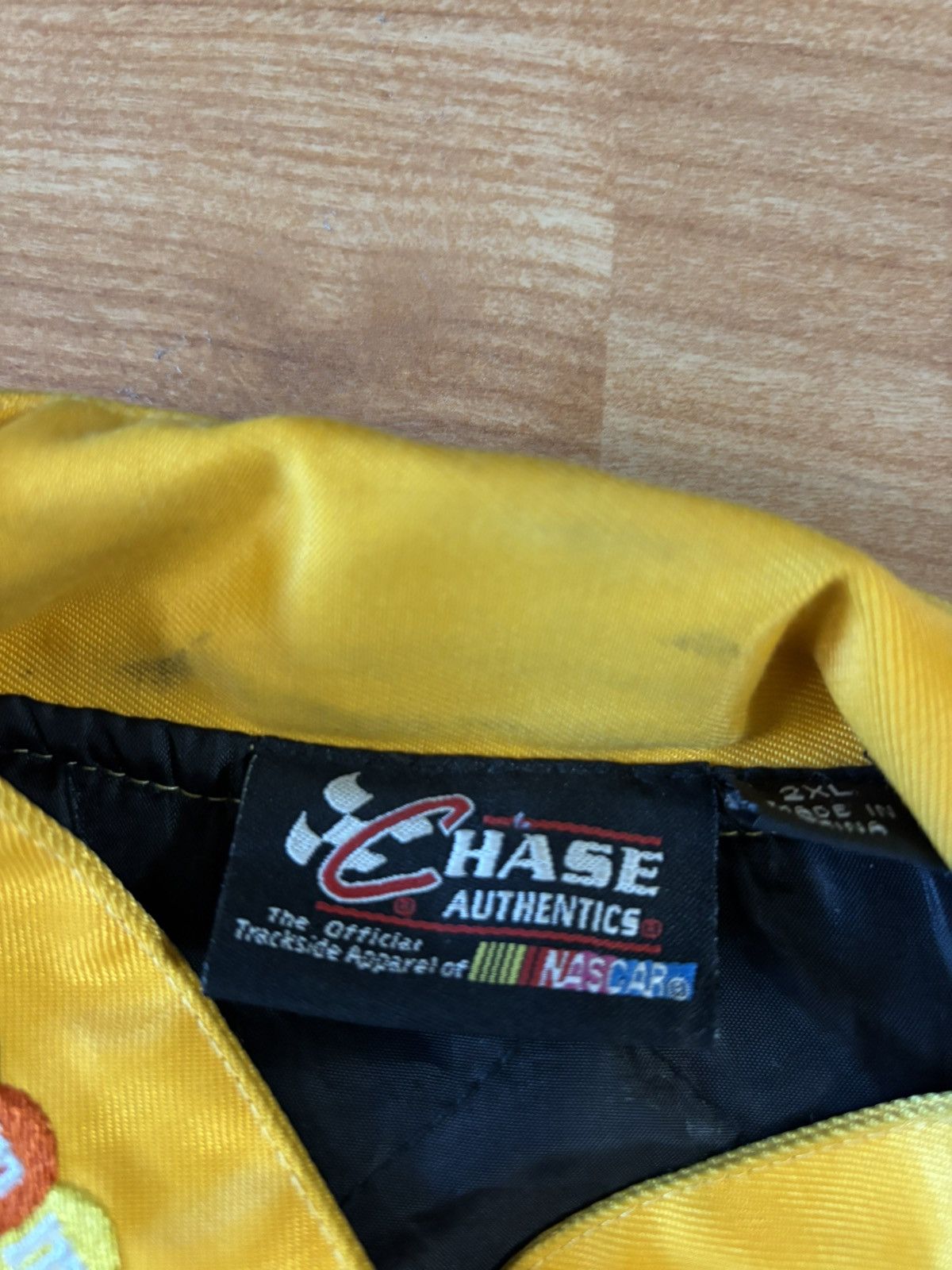 Chase Authentics Yellow and black M&M's women’s Sz 2Xl Racing Nascar jacket Size XXL / US 16-18 / IT 52-54 - 4 Thumbnail