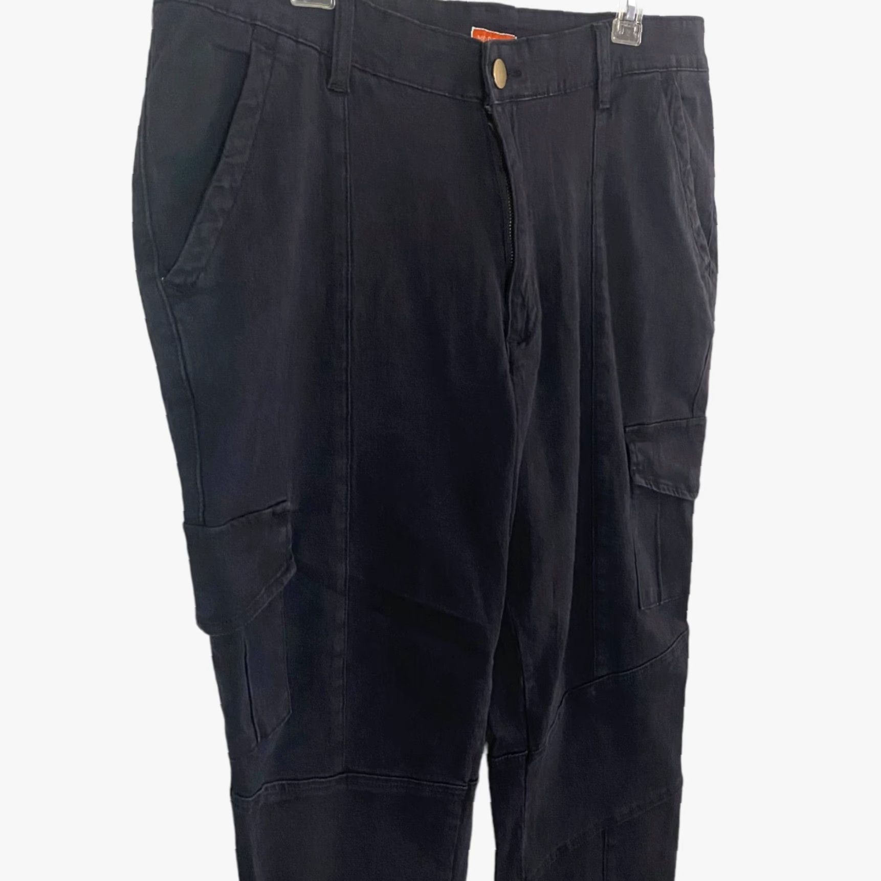 Vintage ModCloth Portland Skinny Utility Cargo Pants Womens Plus Size 1X Black Ankle-Zip Cargo Pockets 98% Cotton 2% Spandex Zip Fly Womens Plus Size 1X Size 40" / US 18 - 4 Thumbnail