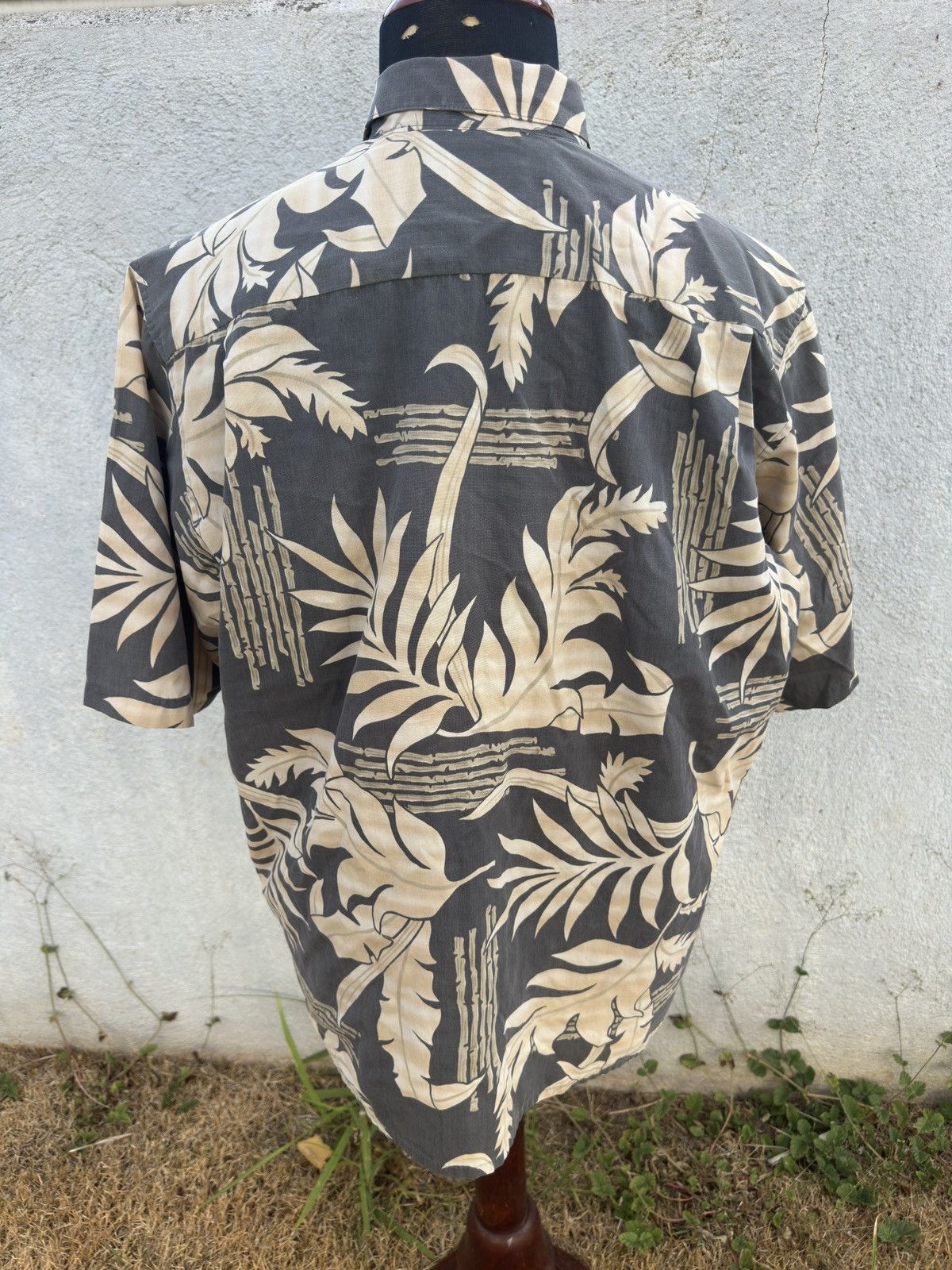 Reyn Spooner PreOwned Reyn Spooner Hawaiian Print Black/Beige Men's Large Size US L / EU 52-54 / 3 - 2 Thumbnail