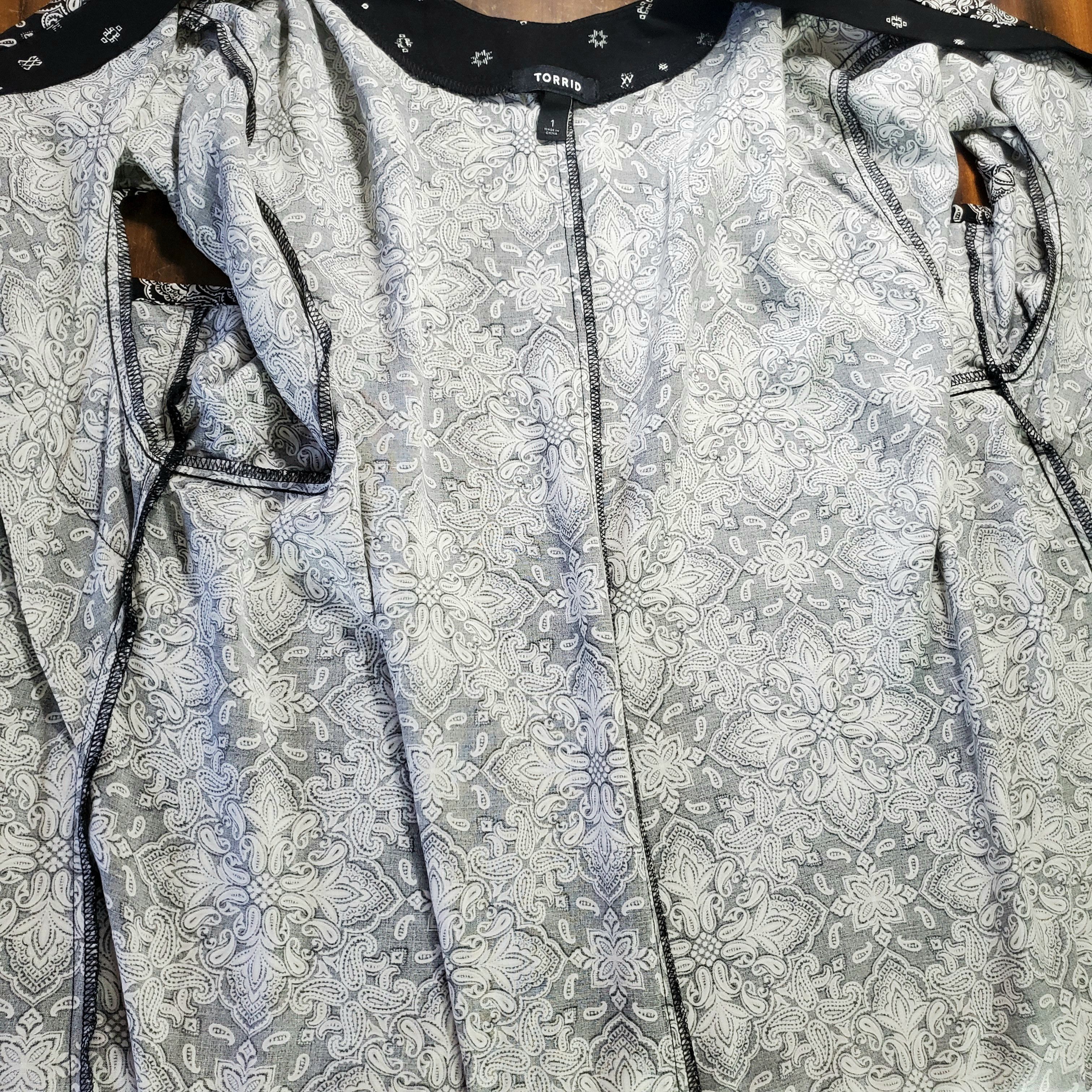 Torrid Torrid Size 1/1X Duster Robe Kimono Blazer Black White Flowy Size XL / US 12-14 / IT 48-50 - 7 Thumbnail