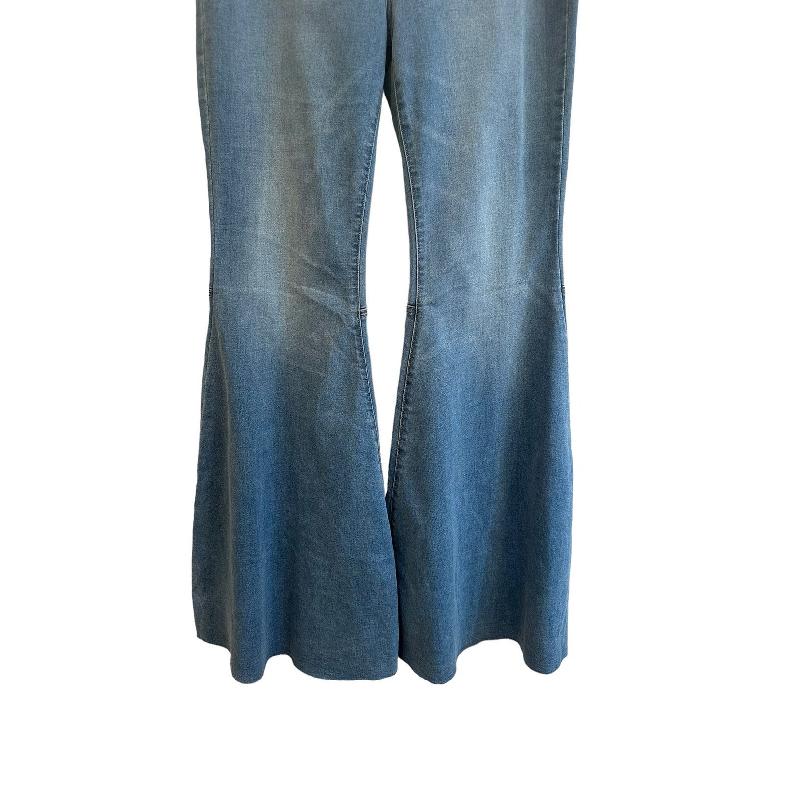 Free People We The Free Just Float on Flare High Rise Size 31 Size 31" - 4 Thumbnail