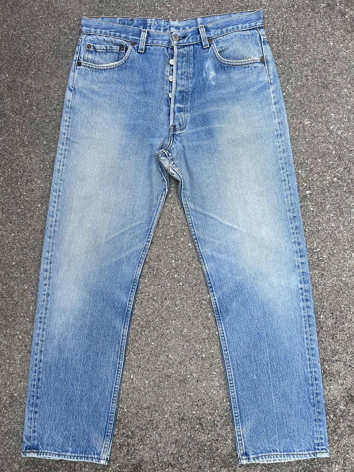 Levi's Vintage 80s Levi’s 501 Ripped Faded Blue Denim Jeans Size US 34 / EU 50 - 1 Thumbnail
