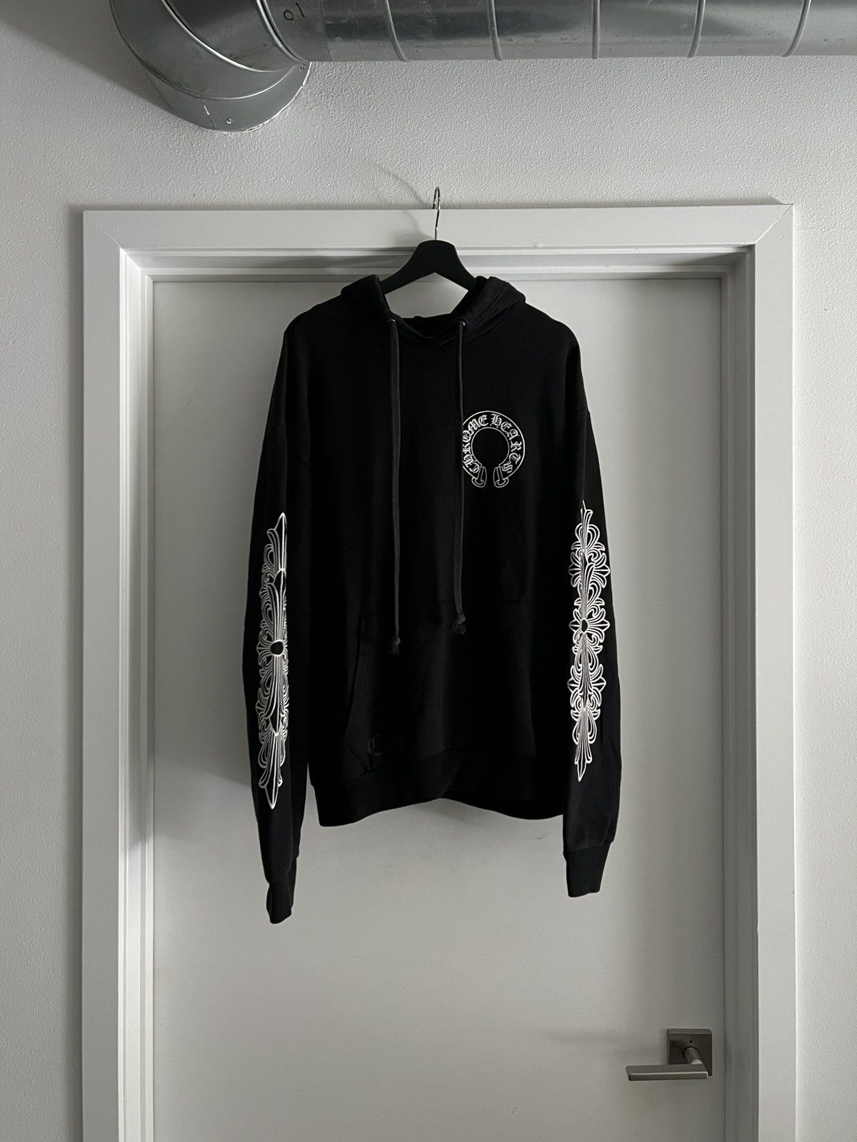 Chrome Hearts Chrome Hearts - Horseshoe Logo Floral Sweatshirt Size US L / EU 52-54 / 3 - 1 Thumbnail