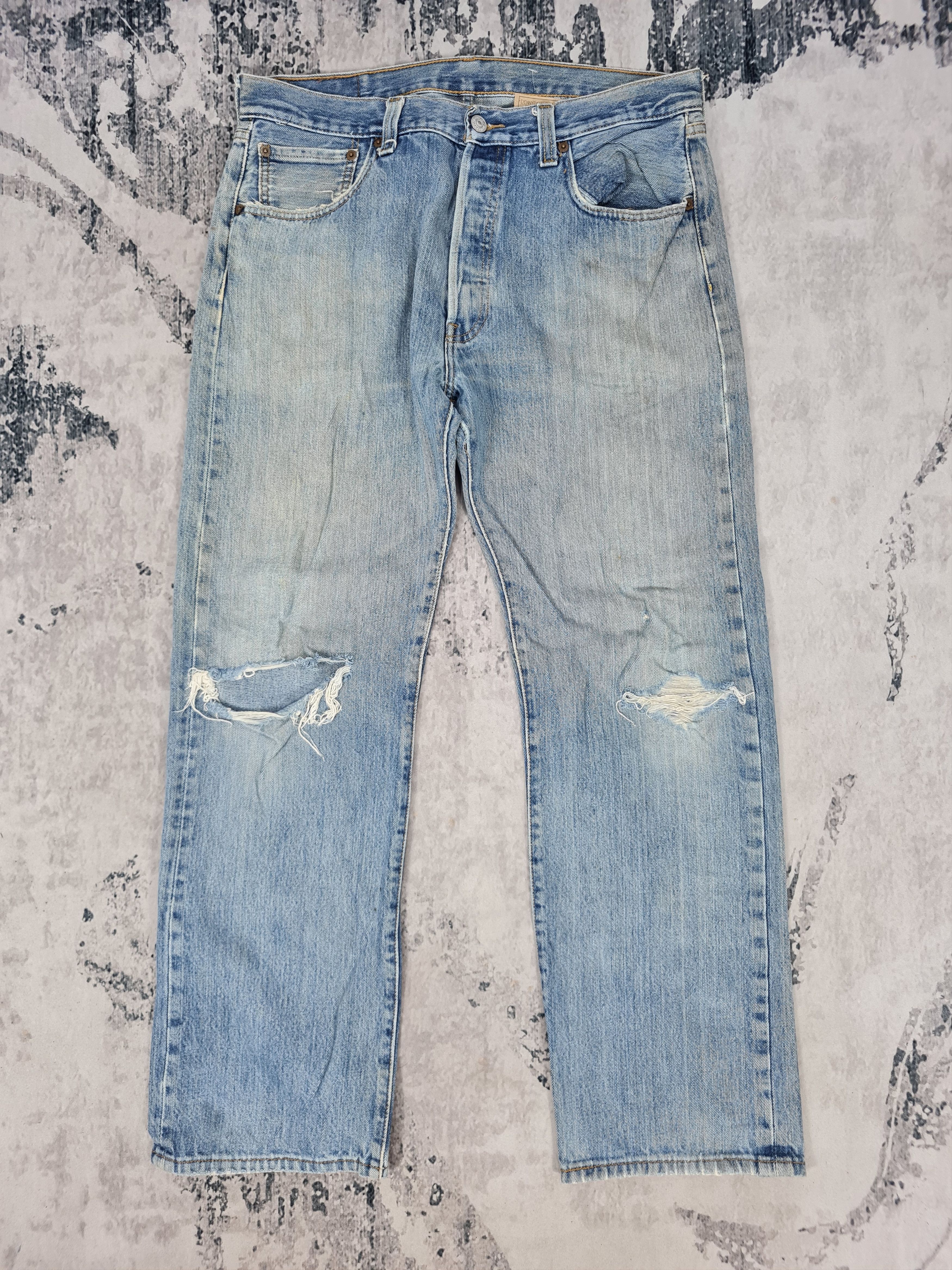 Levi's Vtg LEVIS 501 Distressed Faded Ripped Jeans L0385 Size 34X29 Size US 34 / EU 50 - 1 Thumbnail