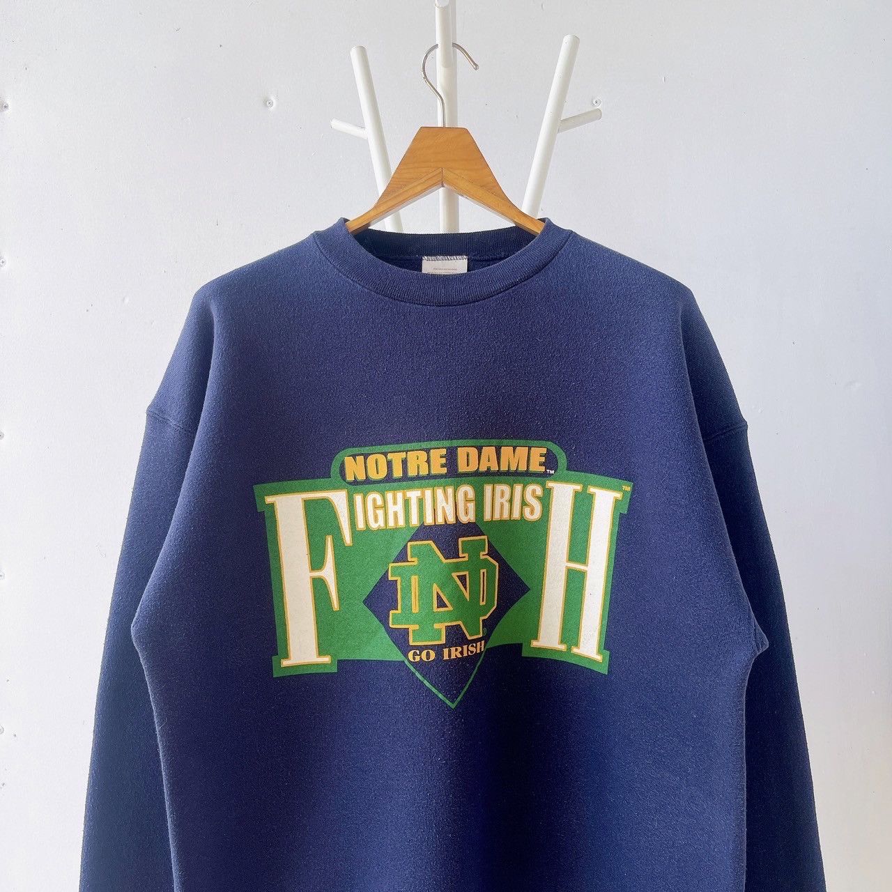 Vintage 90s University of Notre Dame Fighting Irish sweatshirt/ L Size US L / EU 52-54 / 3 - 3 Thumbnail