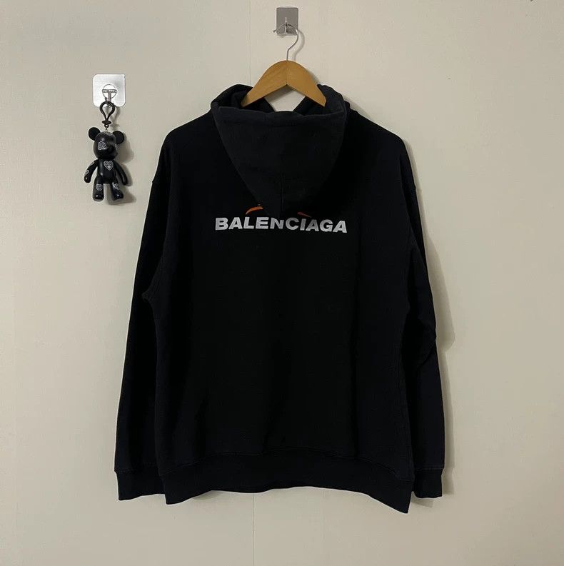 Balenciaga Balenciaga Tiger Head Letter Hoodie Size US XXS / EU 40 - 2 Thumbnail
