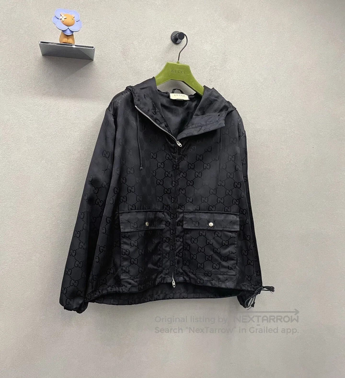 Gucci gucci full logo black coat size 50. Size US M / EU 48-50 / 2 - 3 Thumbnail