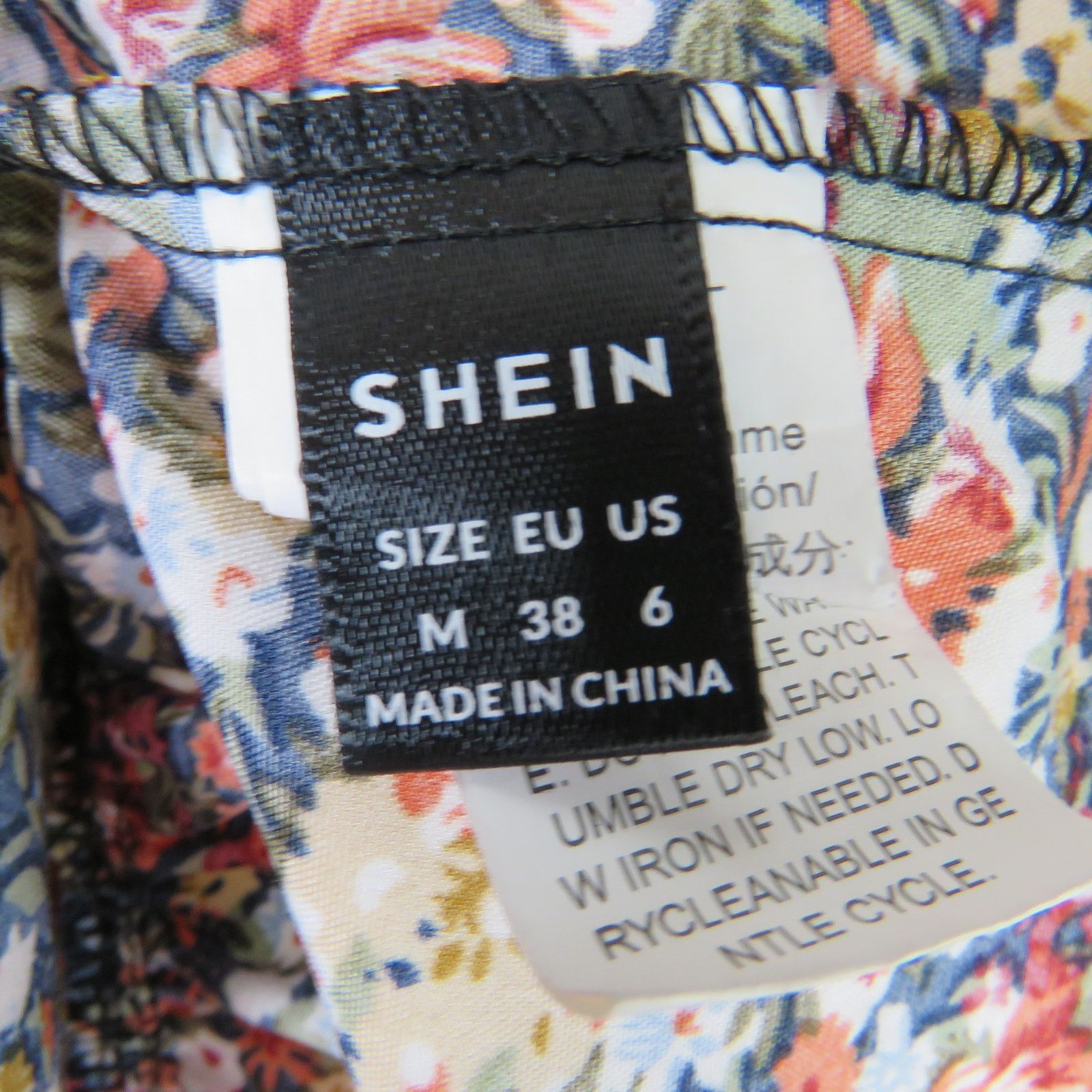 Shein Shein Clasi Ditsy Floral Keyhole Back Midi Dress Medium Size M / US 6-8 / IT 42-44 - 9 Thumbnail