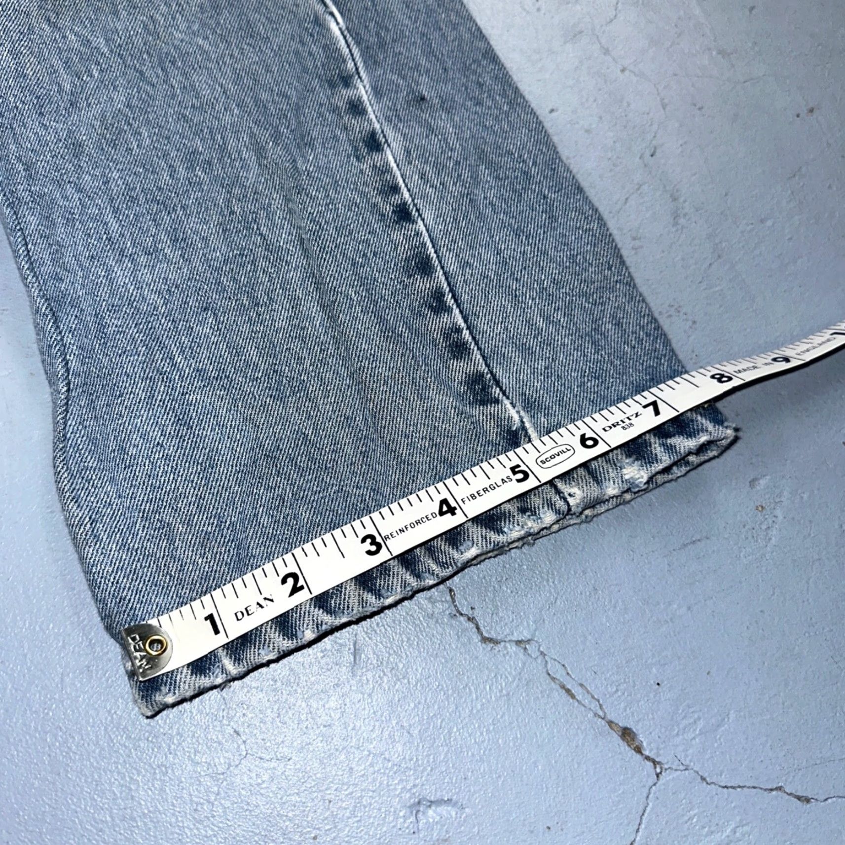Levi's VINTAGE Levi's 505 Jeans Mens Blue Light Wash 30x34 Straight Leg 90s USA Columbia Denim Cotton Regular Inseam 34 28x33 Ac Closure Button Size US 30 / EU 46 - 5 Thumbnail