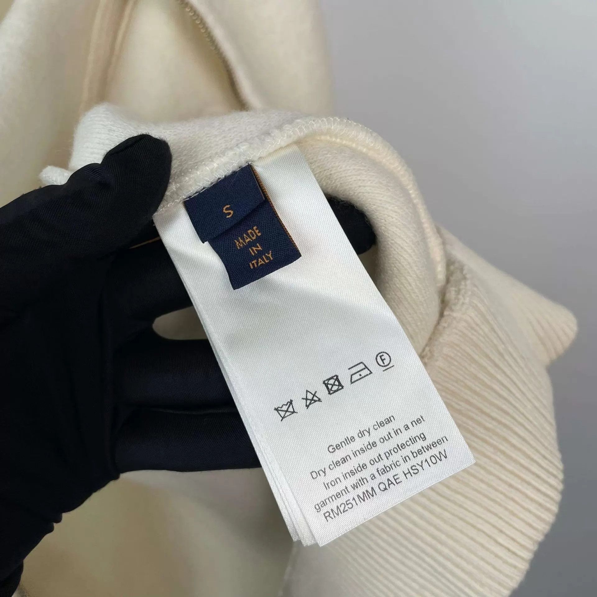 Louis Vuitton LV Cashmere Coat White S Size US S / EU 44-46 / 1 - 4 Thumbnail