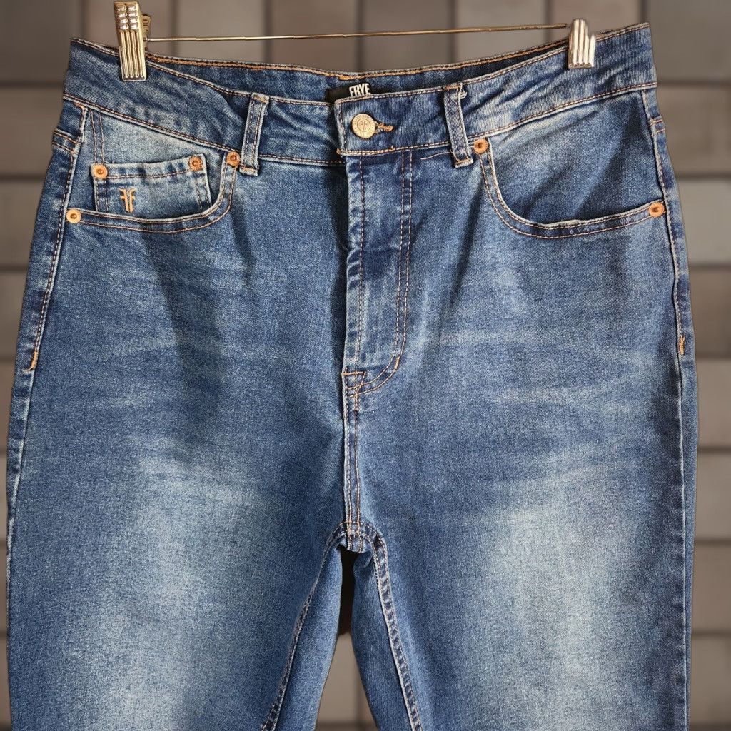 Frye Frye Womens |8/29| High Rise Straight Leg Jeans/1859395 Size 30" / US 8 / IT 44 - 1 Thumbnail
