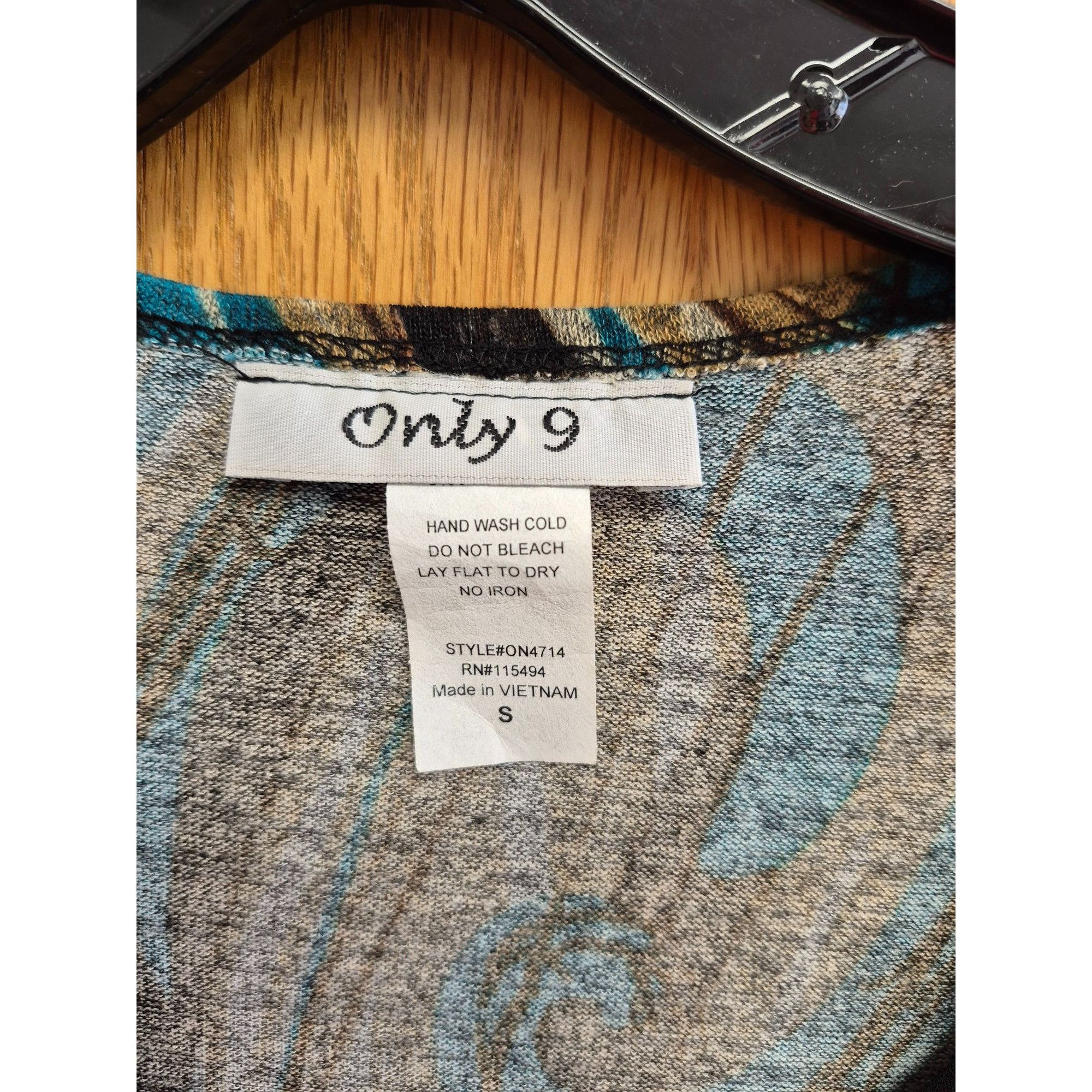 Other Only 9 Womens S Abstract Pattern Top With Ornate Buckle Deta Size S / US 4 / IT 40 - 2 Thumbnail