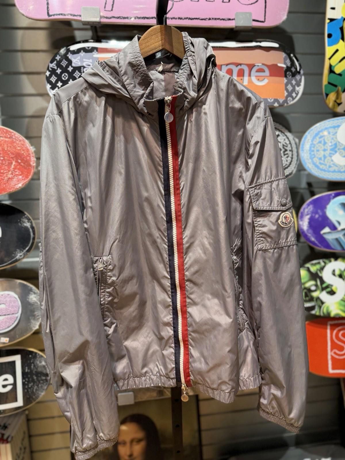 Moncler Moncler Keralle Giubbotto Windbreaker Grey Jacket Size 7 Size US XL / EU 56 / 4 - 3 Thumbnail