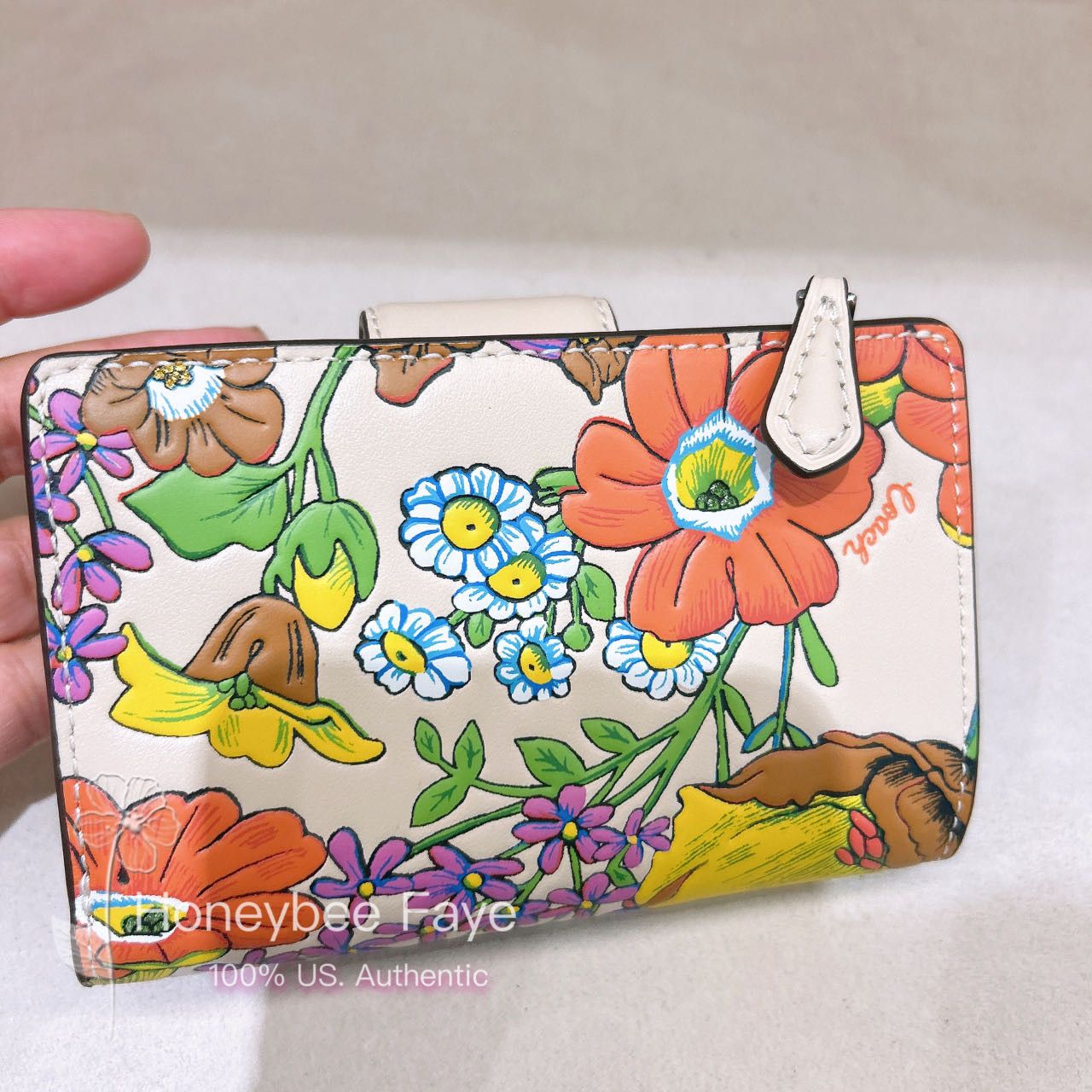 折りたたみ財布 COACH Medium Corner Zip Wallet With Floral Print CR934 $_57.PNG?set_id=880000500F